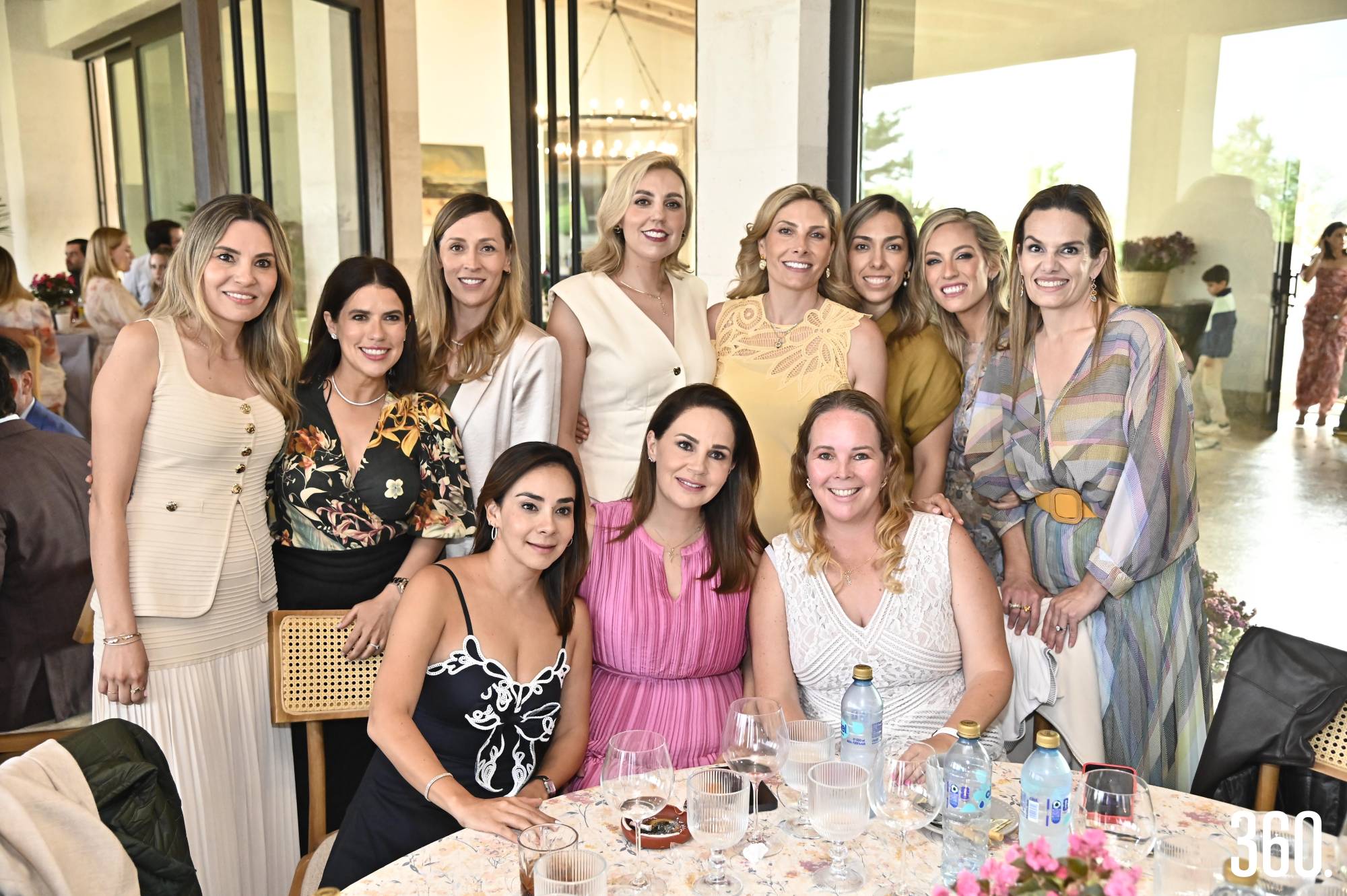 $!Sofía Mendel acompañada de sus amigas.