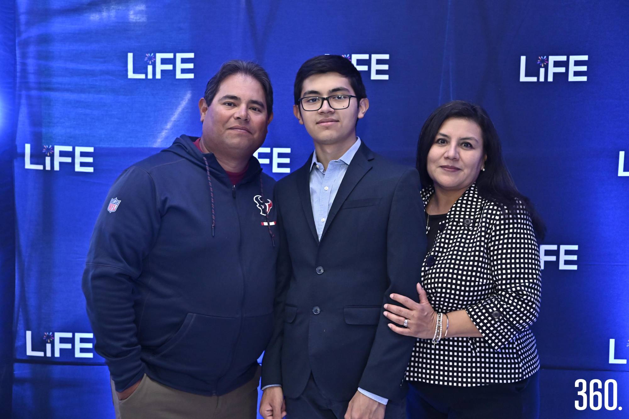 $!Armando y Armando de los Santos y Maribel Cerda.