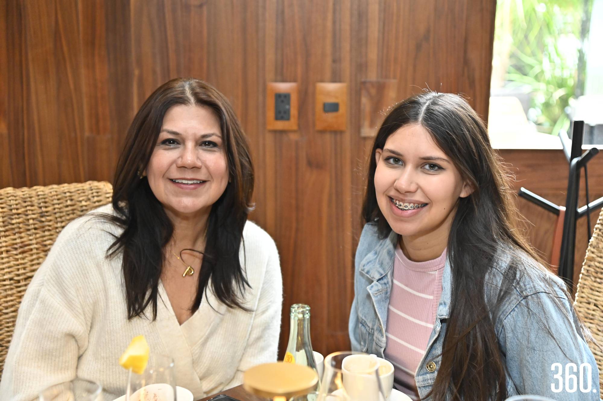 $!Paty Torres y Ángela Morales.
