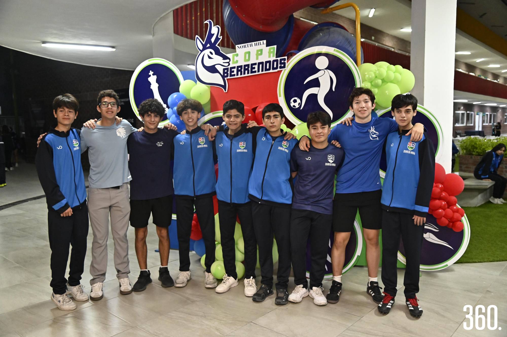 $!Jóvenes que participaron en tochito.