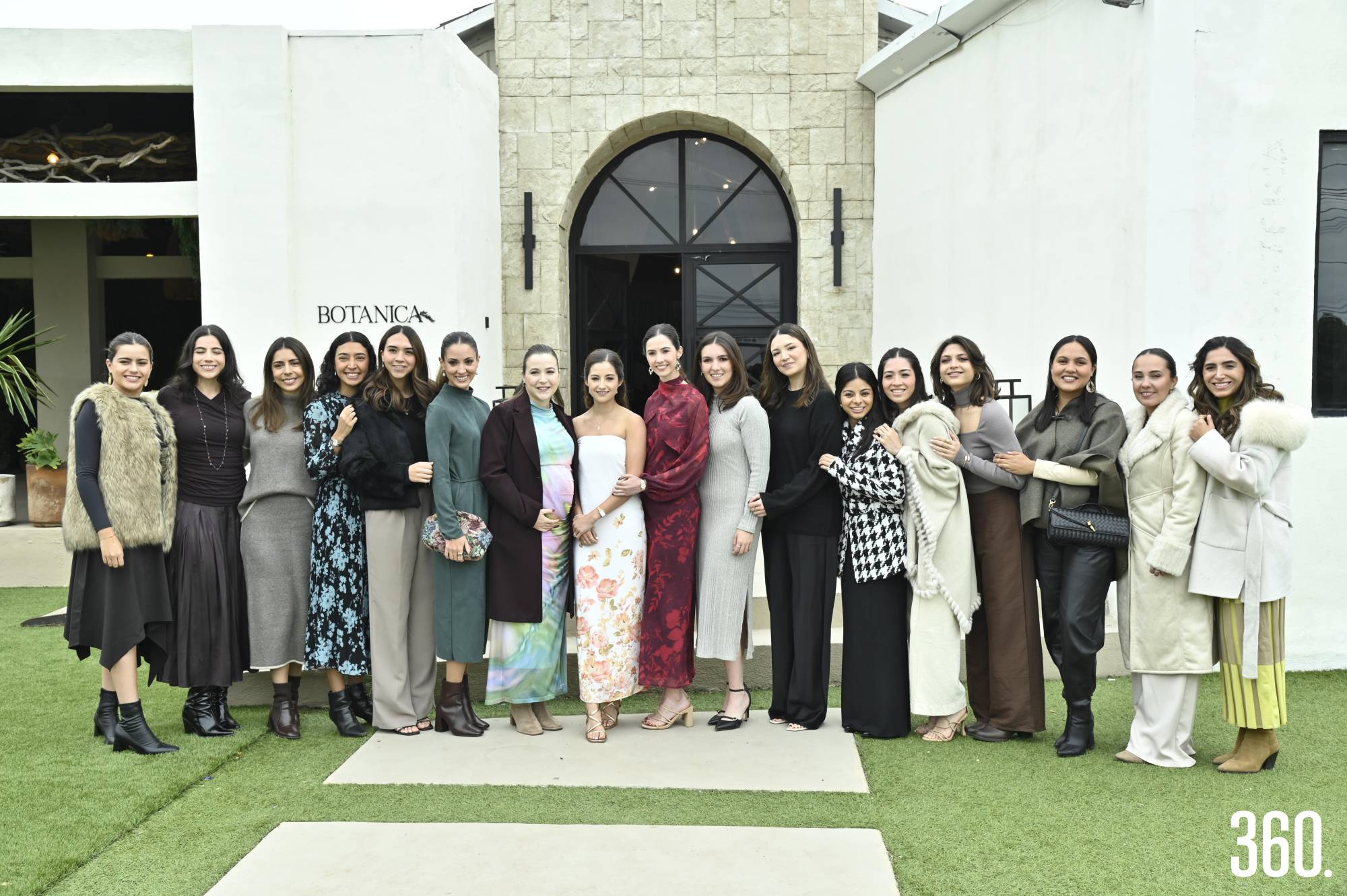 $!Lili Garza con sus amigas.
