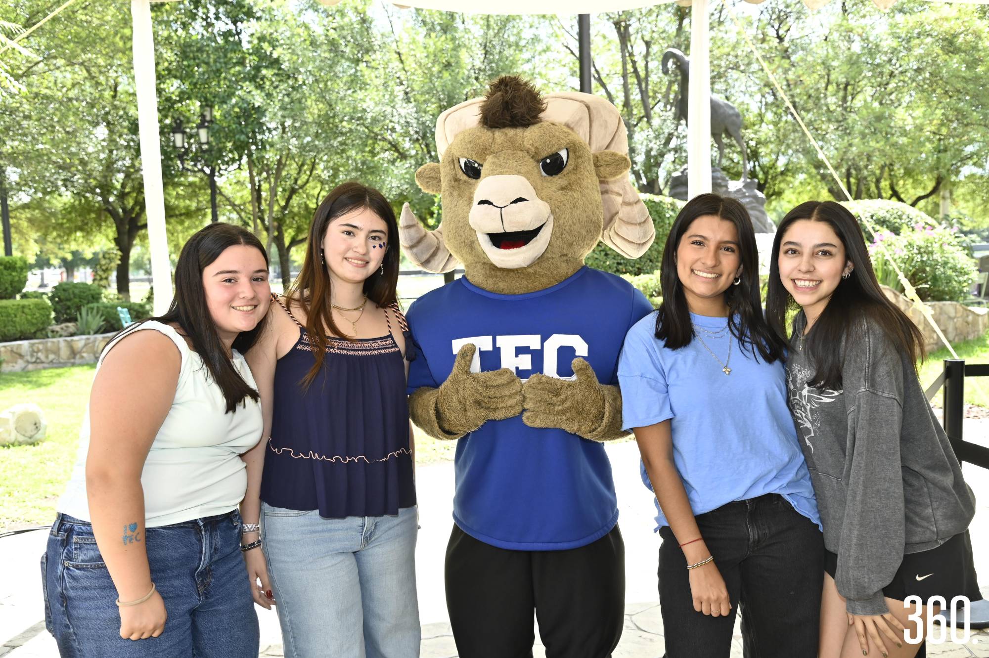 $!Renatha de la Fuente, Isabela González, Teus, Regina Paccio y Paulina López.