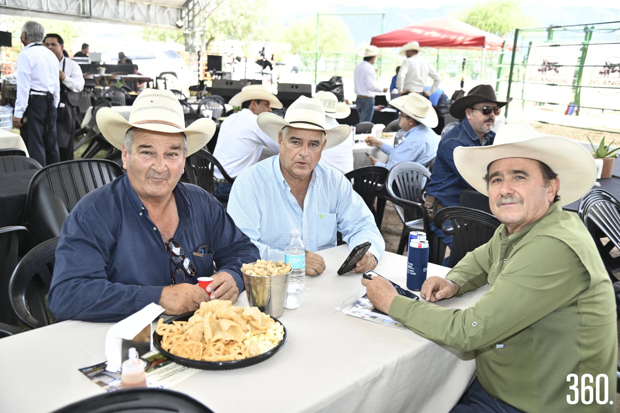 $!Héctor Ramón, Fernando Cantú y Gilberto González.