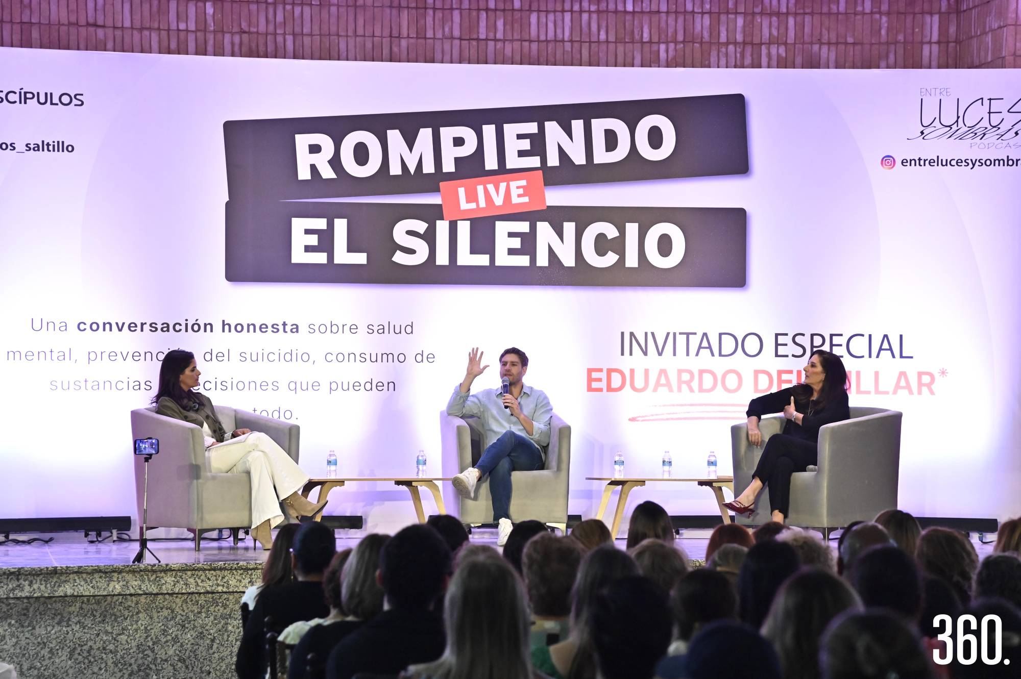 $!El momeno cúspide de la velada llegó con el testimonio de Eduardo del Villar.