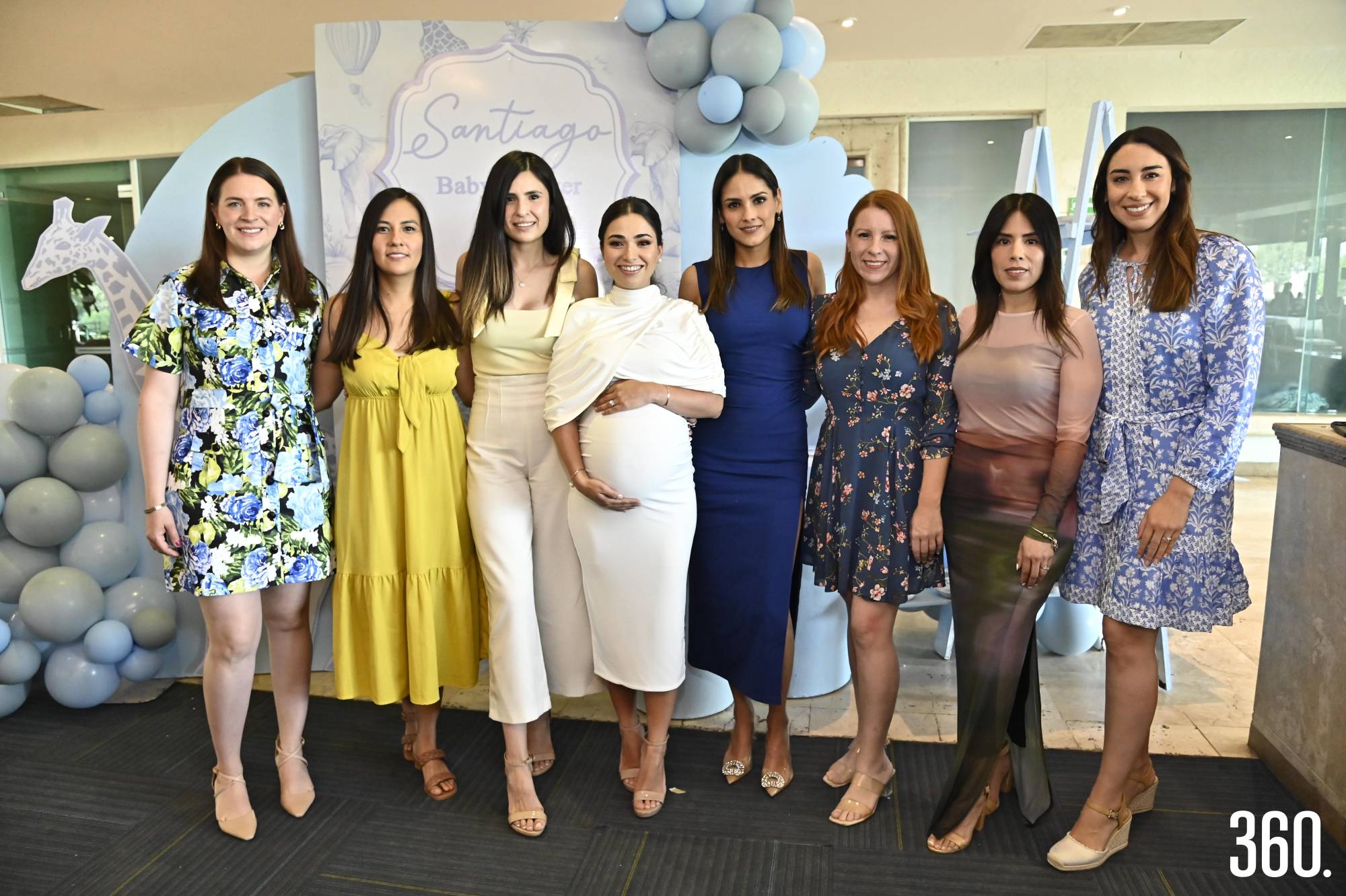 $!Anakaren Cavazos con amigas.