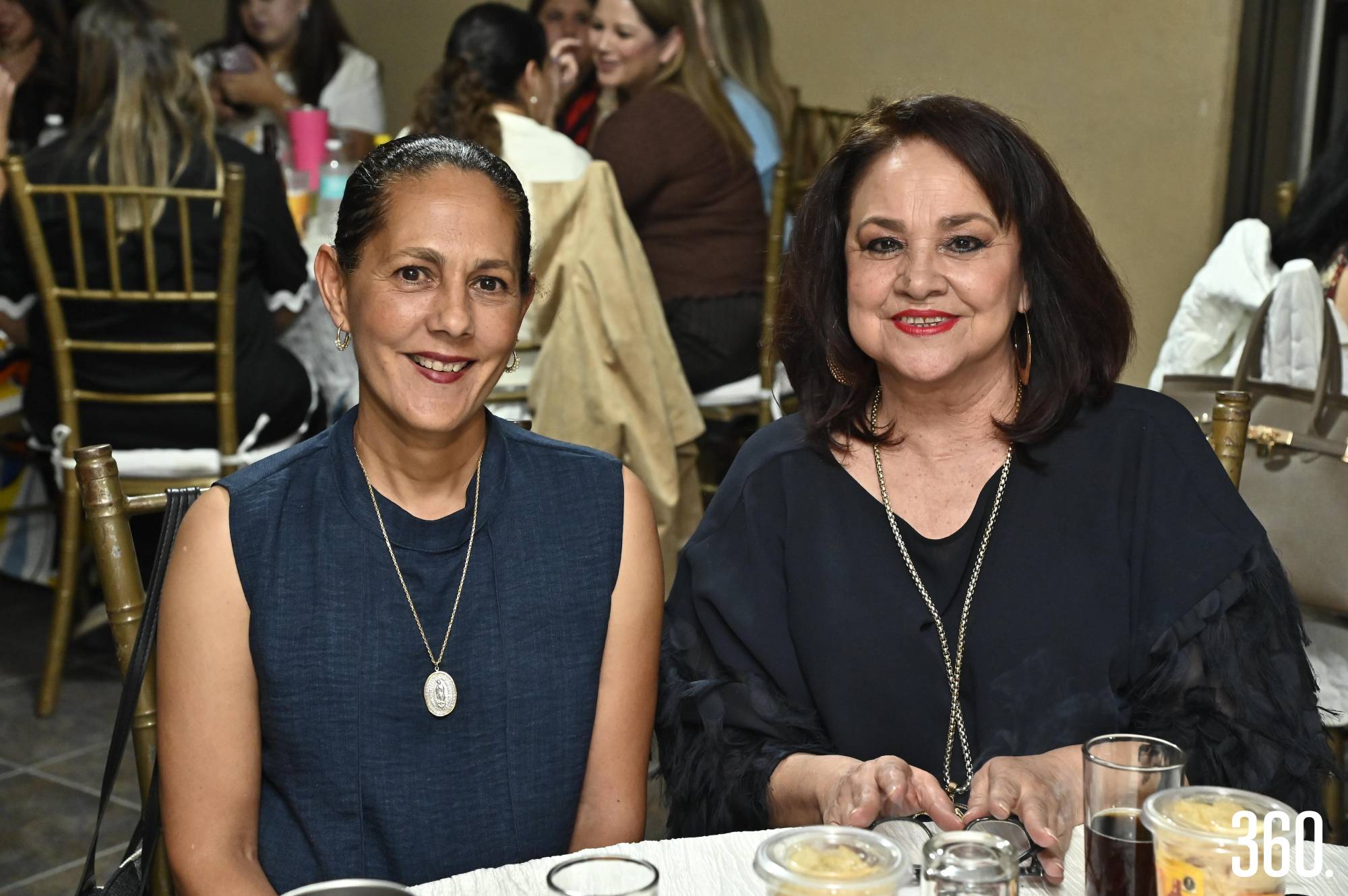$!Lourdes González y Cristina Alanís.