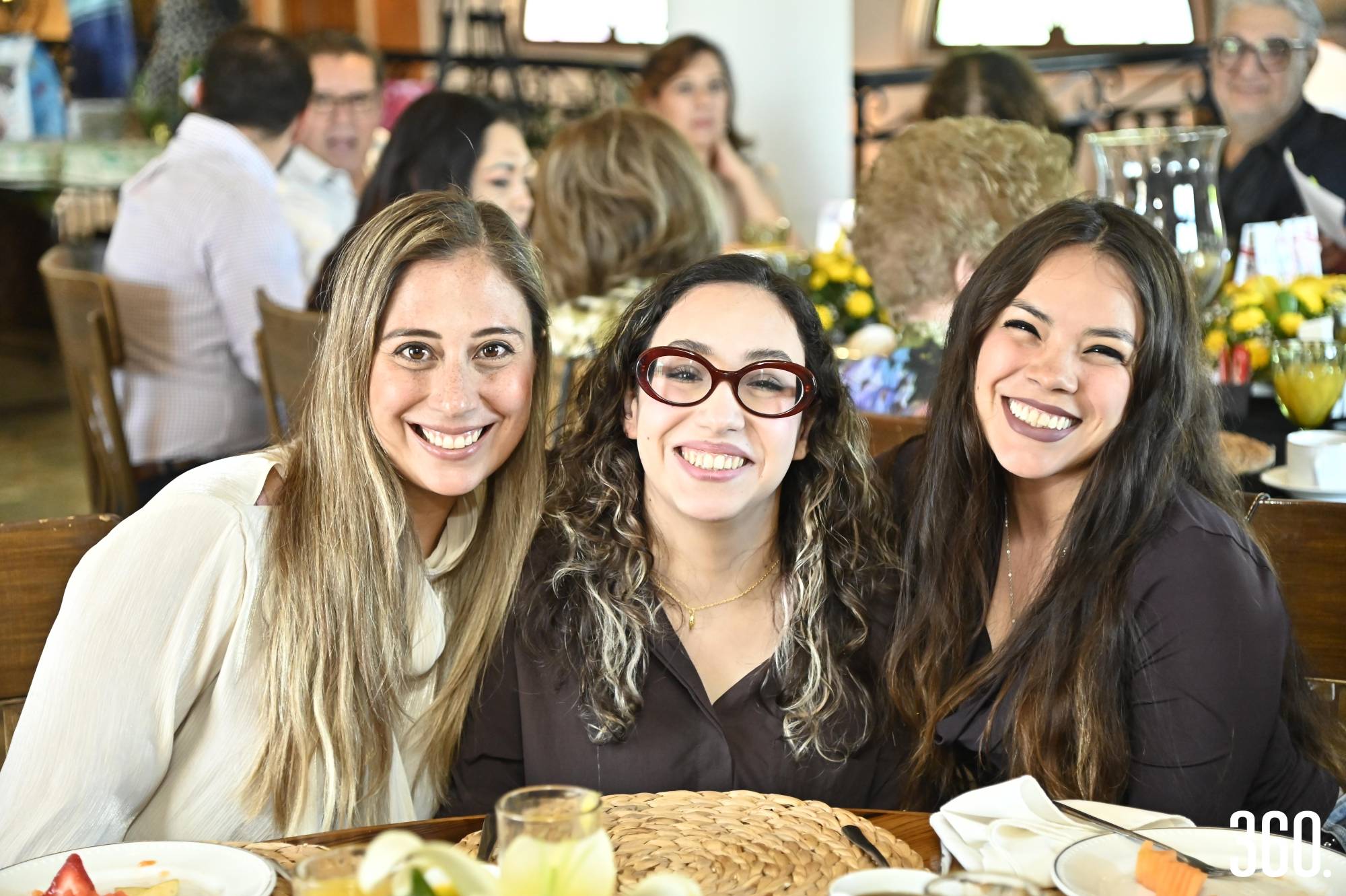 $!Maricarmen Sepúlveda, Elisa Canales Berrueto y Michel Berrueto.
