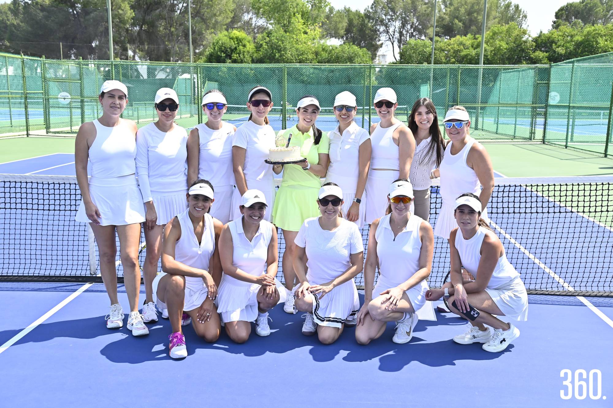 $!Olga Herrera junto a sus amigas.