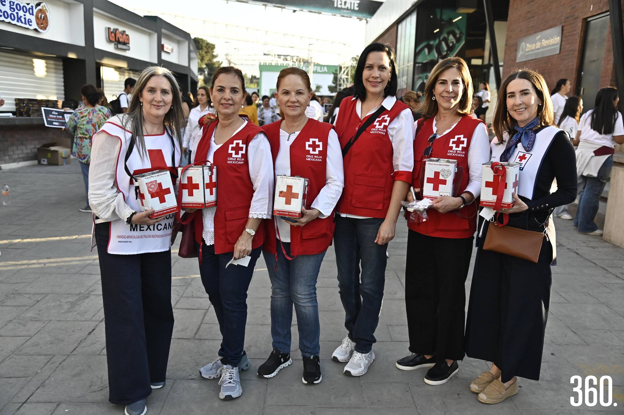 $!Damas Voluntarias de la Cruz Roja estuvieron presentes en la Hora Eucarística.