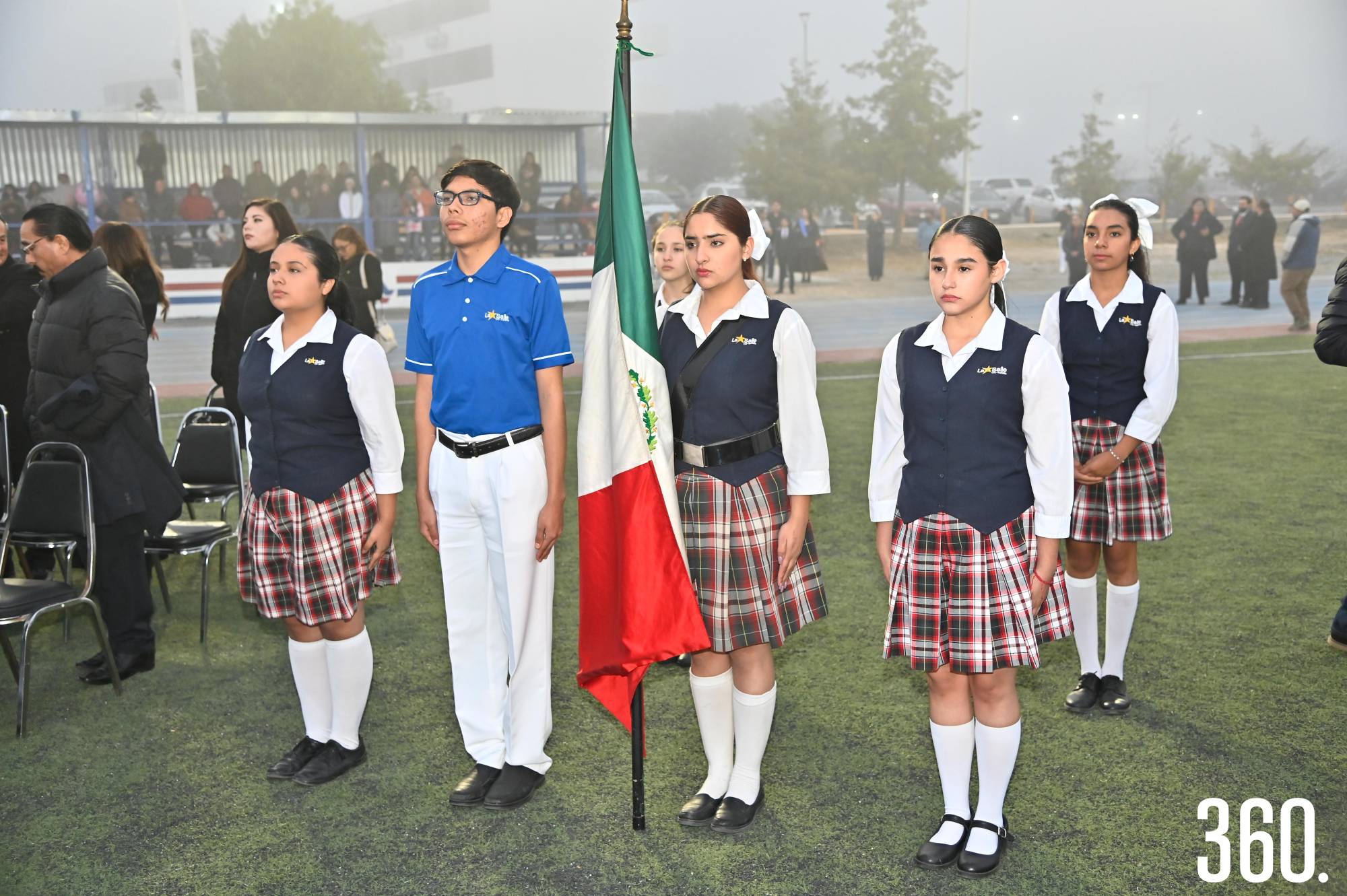 $!Contaron con la participación especial de la Escolta del Colegio Ignacio Zaragoza.