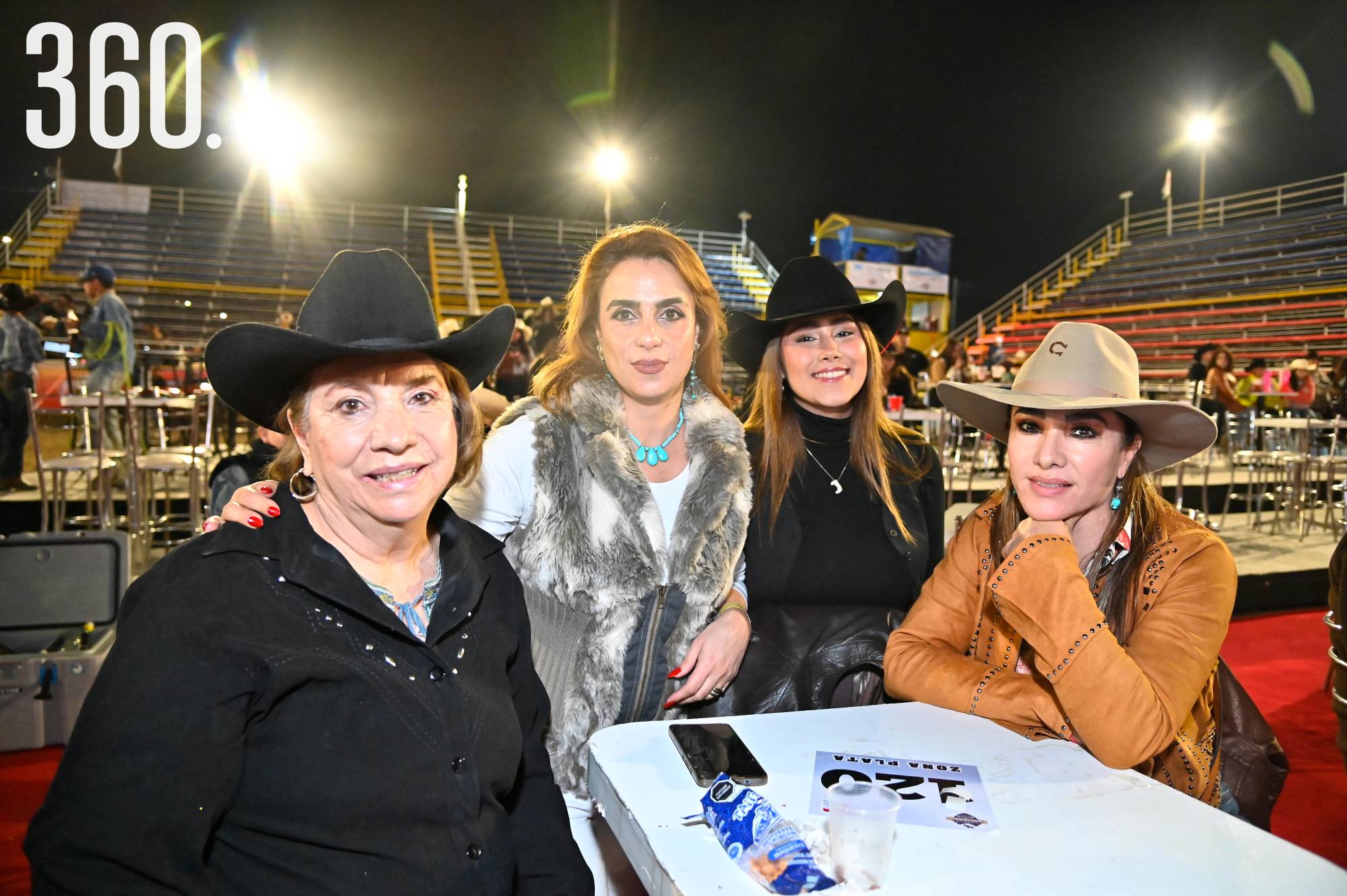 $!VIVEN EL RODEO SALTILLO CON CENA DE GALA