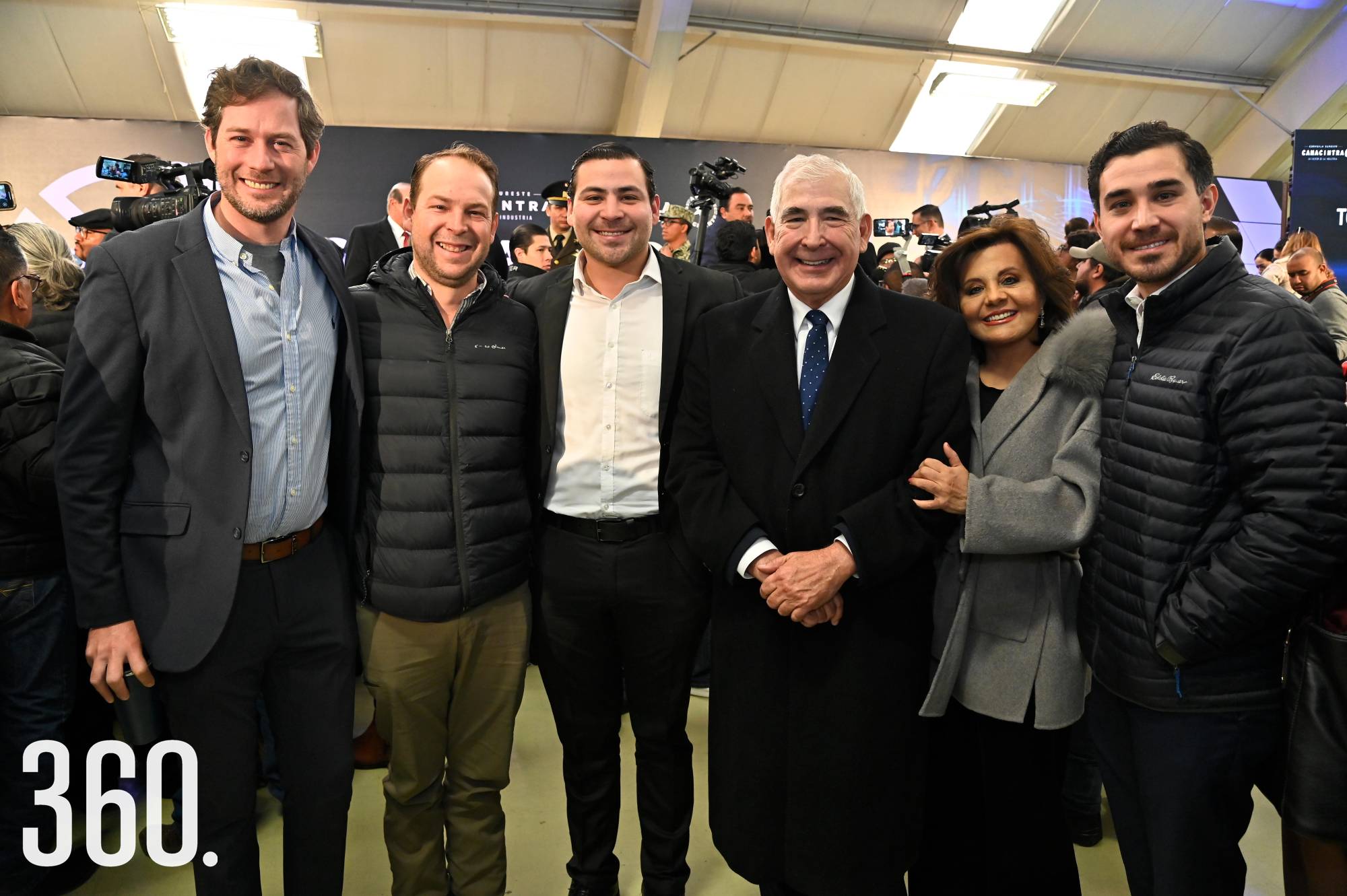 $!Eduardo Garza con sus familiares.