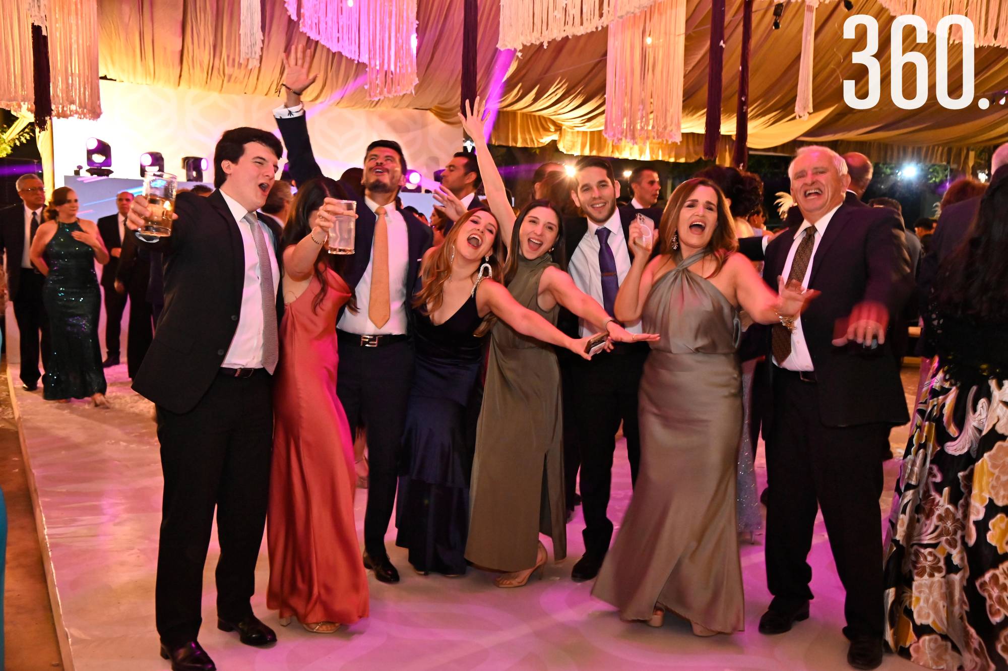 $!BODA DE ESTEFANÍA ELIZONDO Y CHUY LEAL