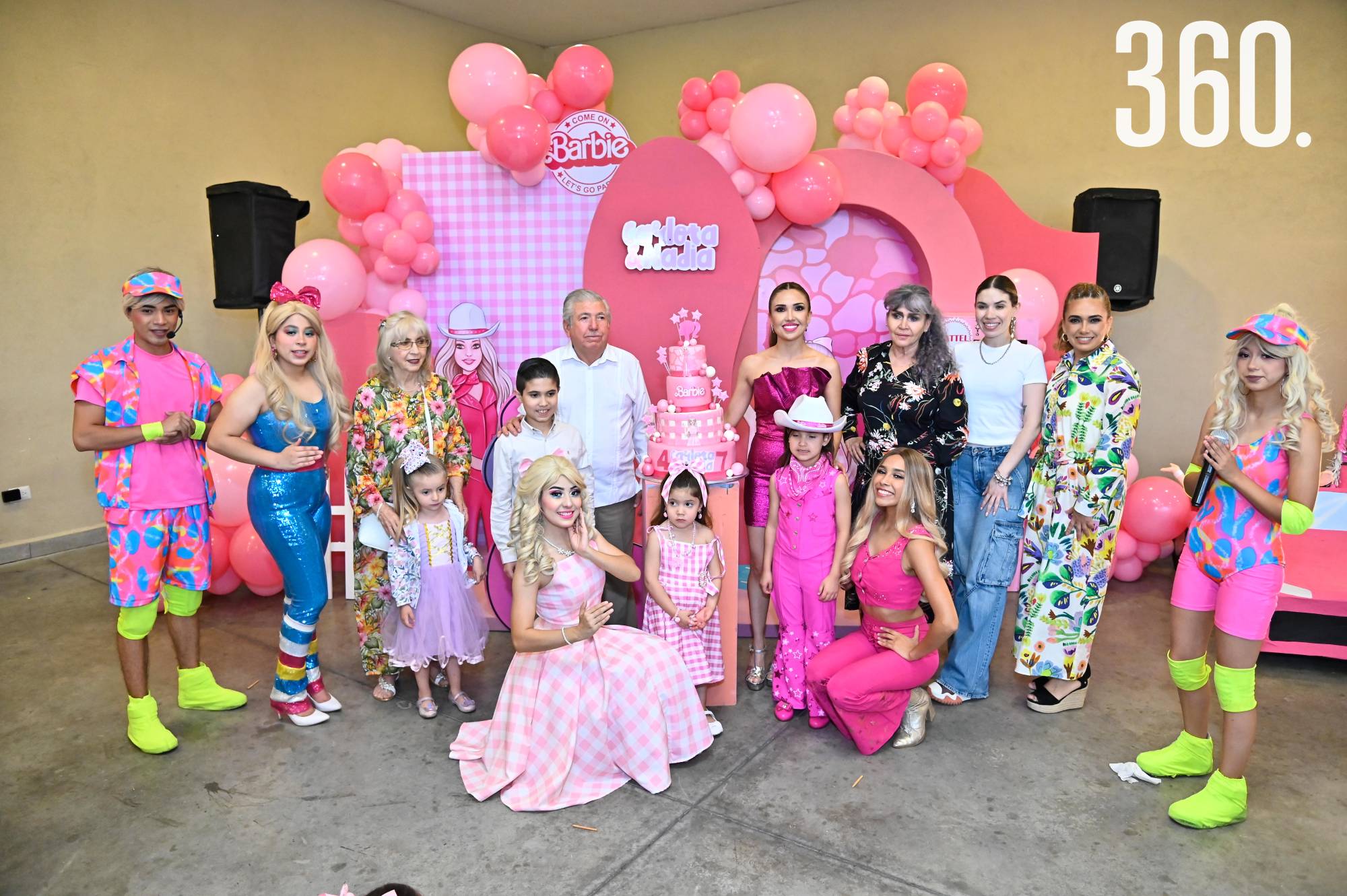 $!FIESTA DE BARBIE PARA CARLOTA Y NADIA DE LAS FUENTES