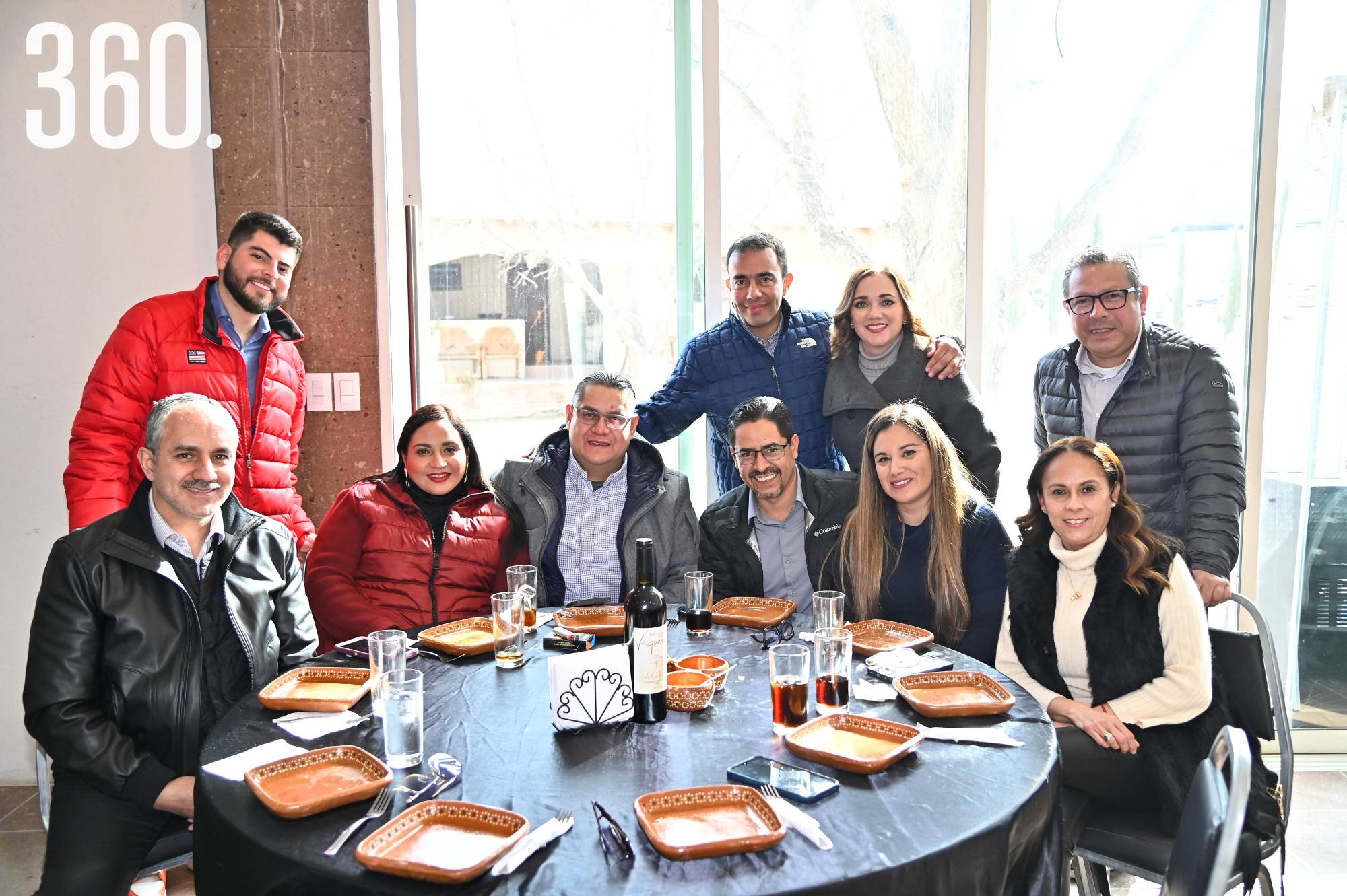 $!Disfrutaron de una comida después de la ceremonia.