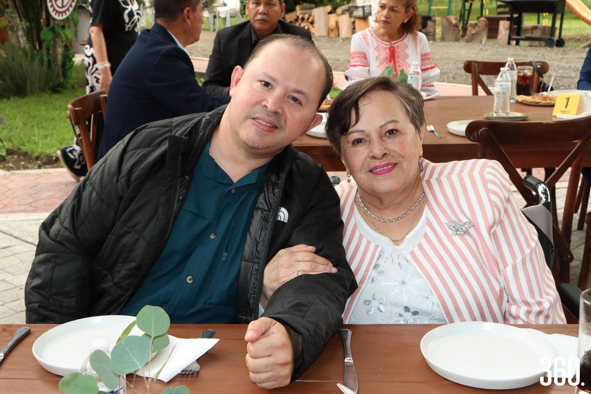 $!Eduardo Navarro y Nora Lagarda.