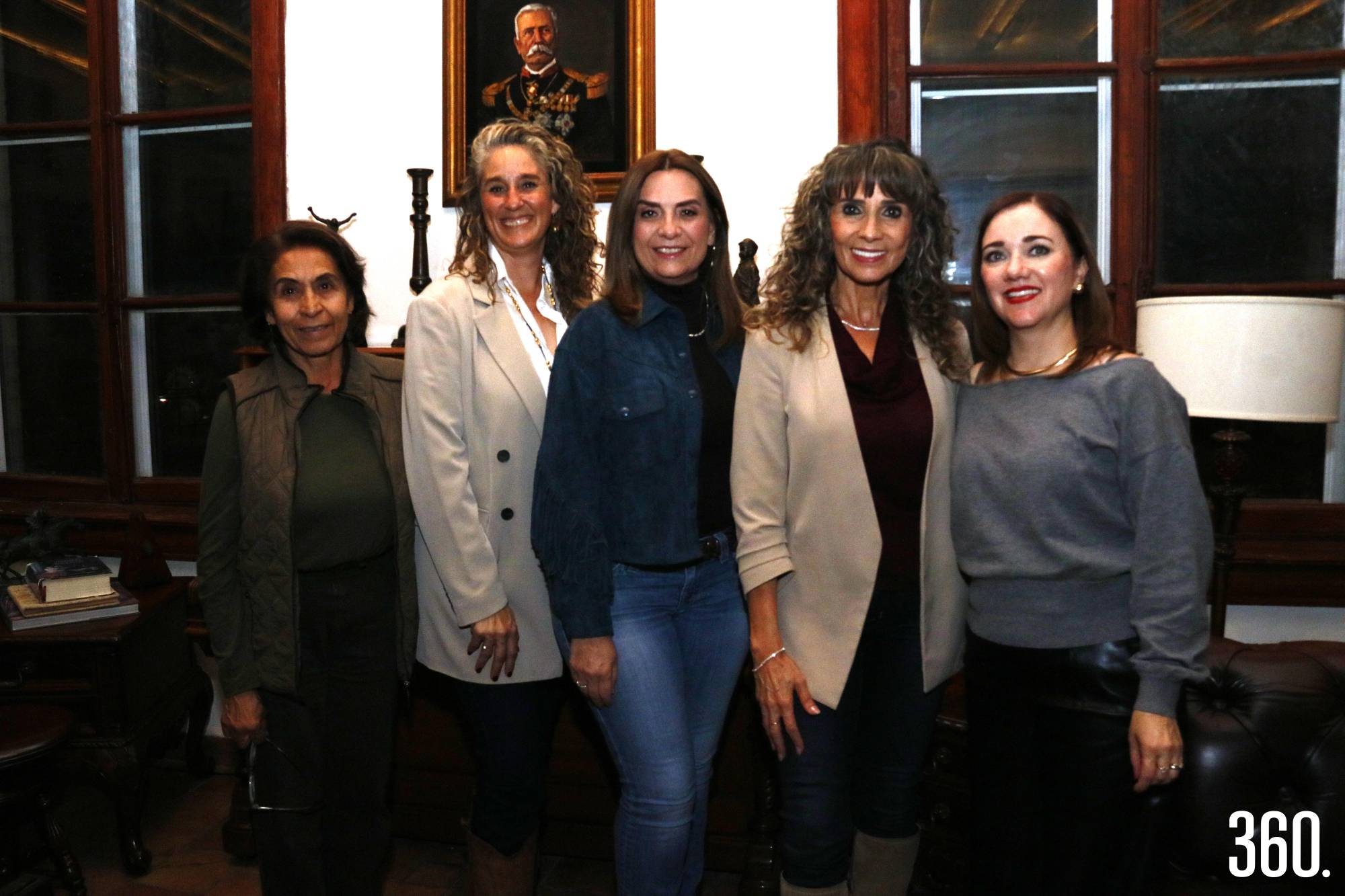 $!Kena Bustillos, Rita Elena Garza Fishburn, Aracely Peña, Gabriela Moeller y Carolina Santana.