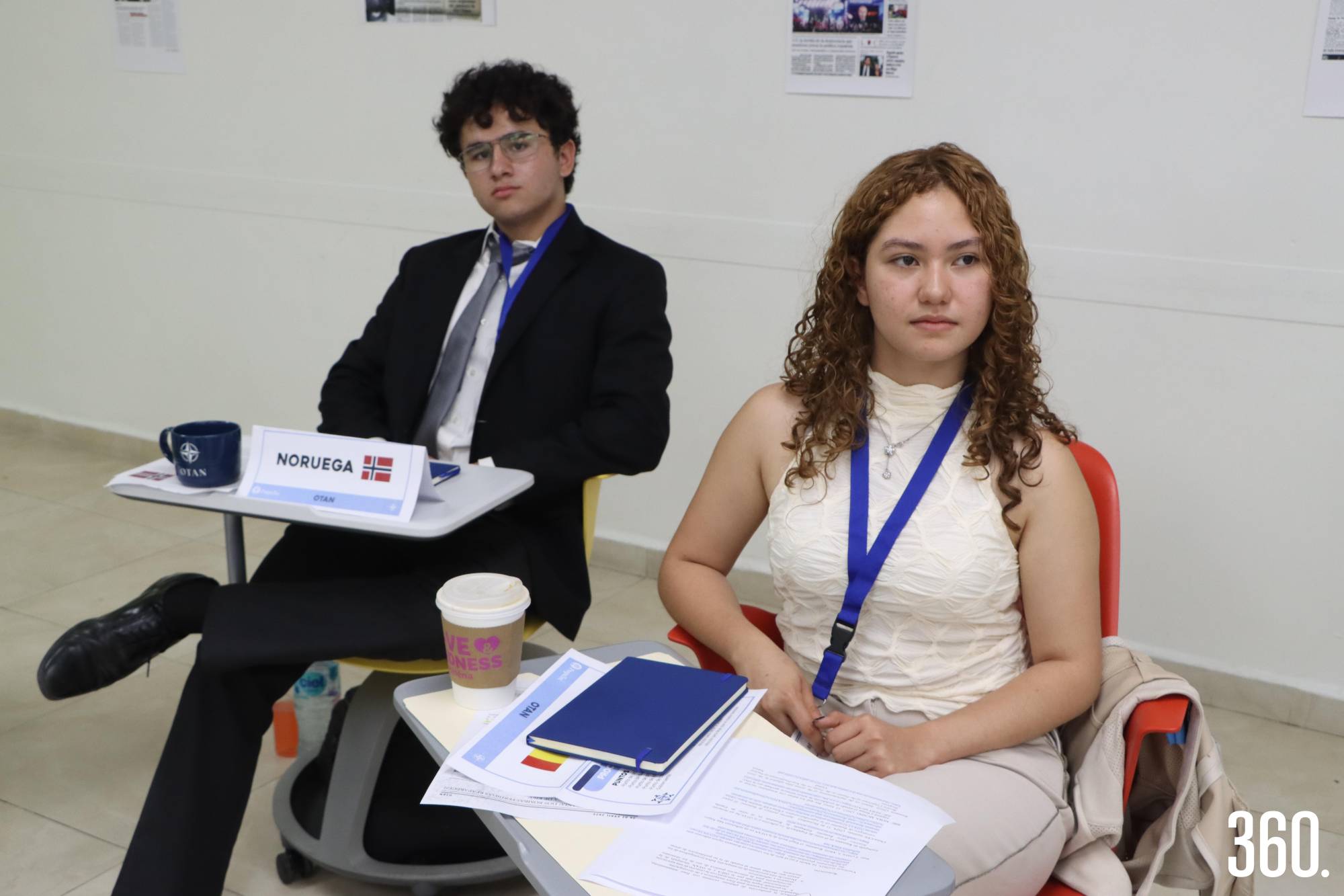 $!Santiago Aguirre, Noruega, y Briana Lara, Rumania.