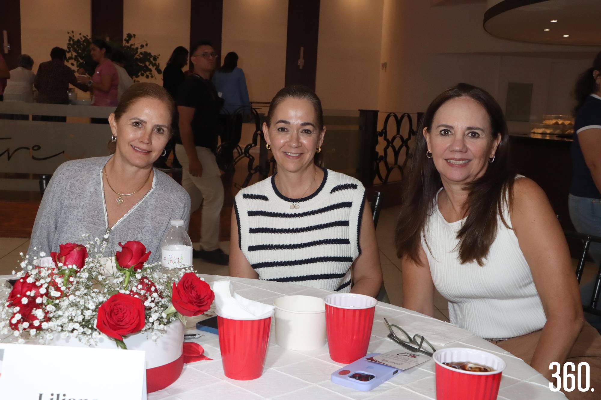 $!Liliana de la Peña, Cristina López y Silvia de la Peña.