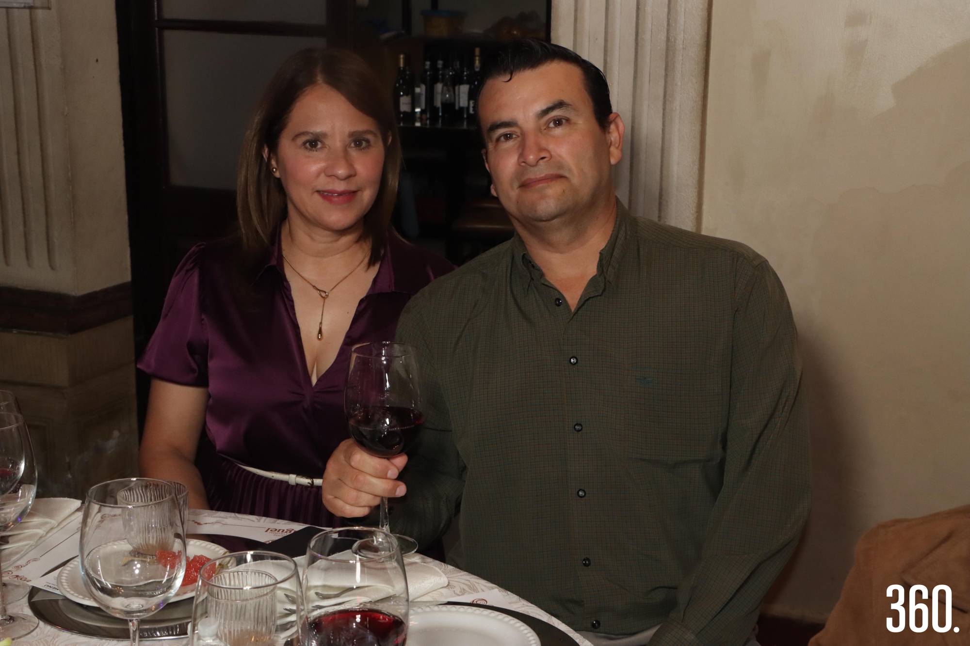 $!Mayela Gaona y Aarón Puente.