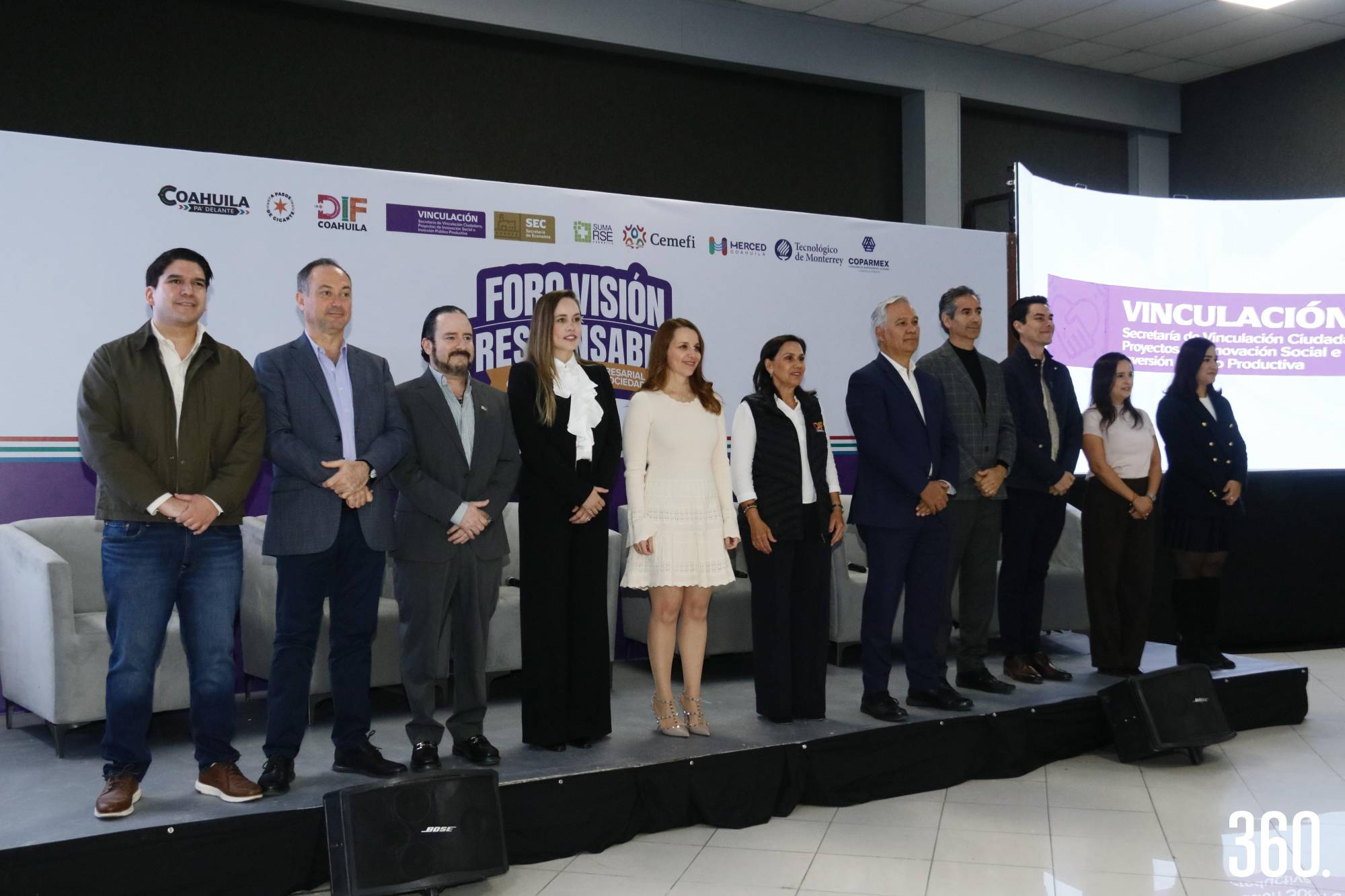 $!María Bárbara Cepeda, Liliana Salinas Valdés, Ricardo Bucio Mújica y Marimar Arroyo Peart acompañados por presidentes de diversas asociaciones civiles presidieron el evento.