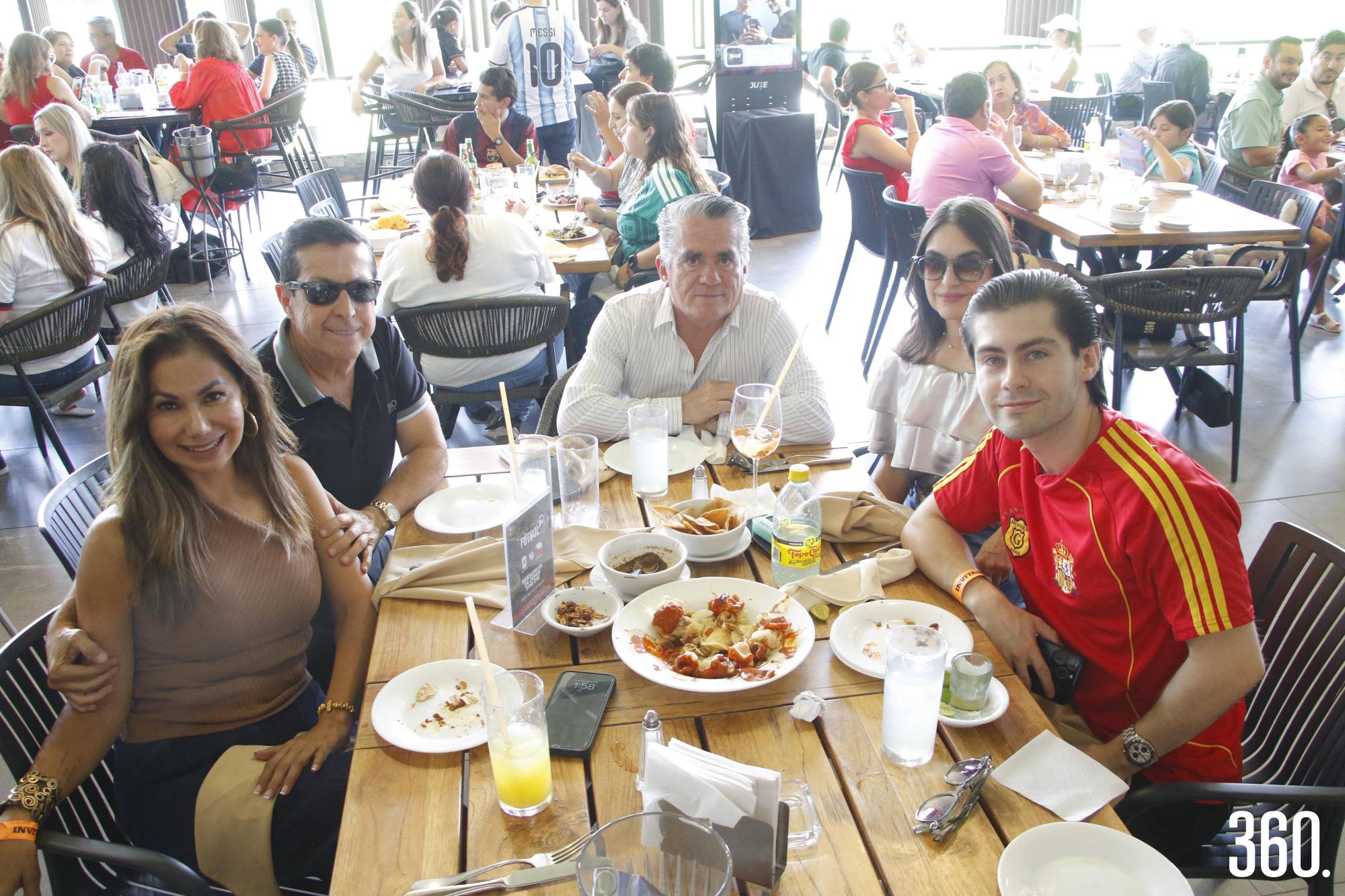 $!Mar Sánchez, Jose Antonio Sánchez, Roberto Villarreal, Lidia Sánchez y Adrián Villarreal.