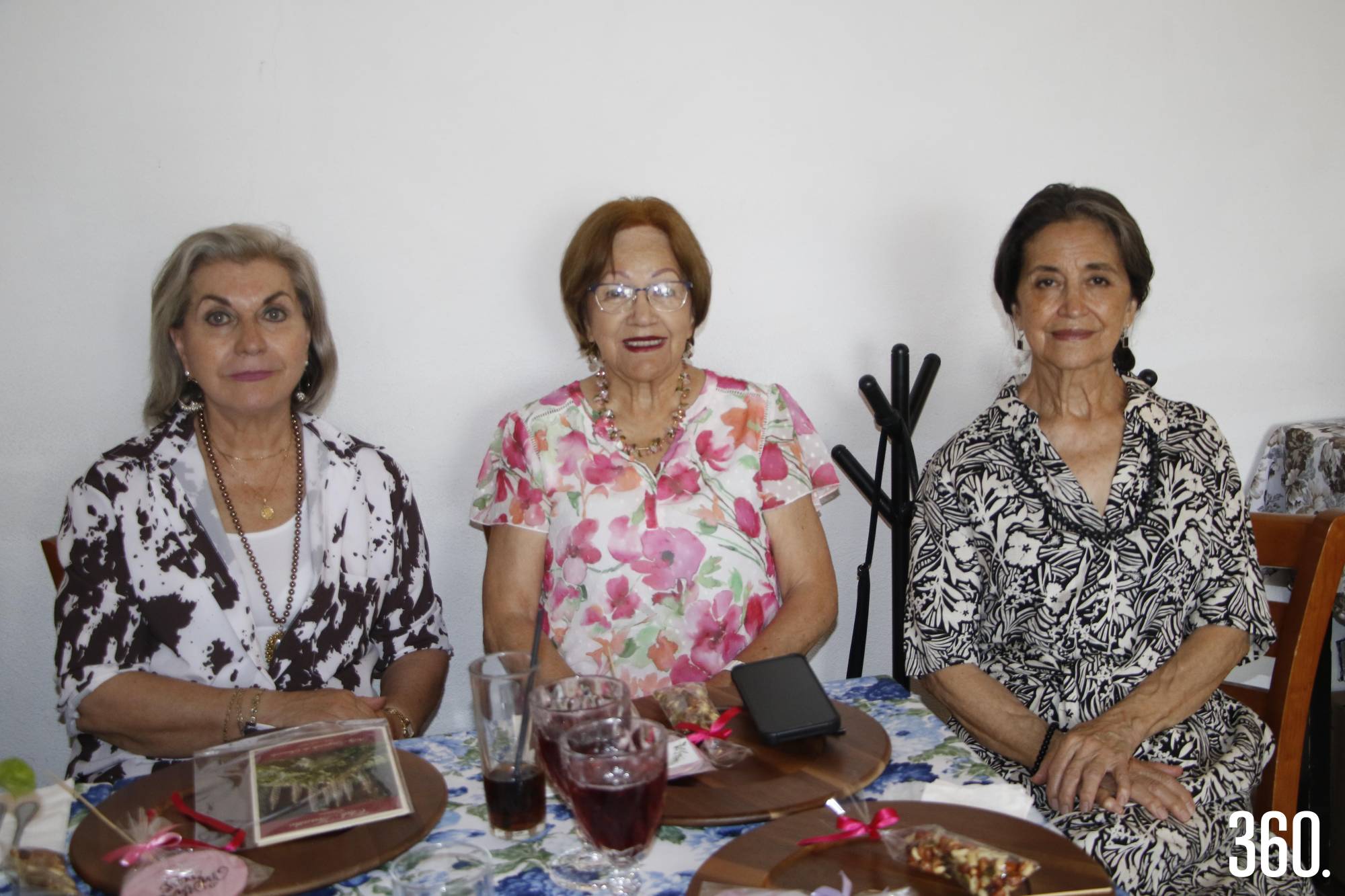 $!Norma Pedroza, Maisy de Gómez y Nelly Guajardo de Saucedo.