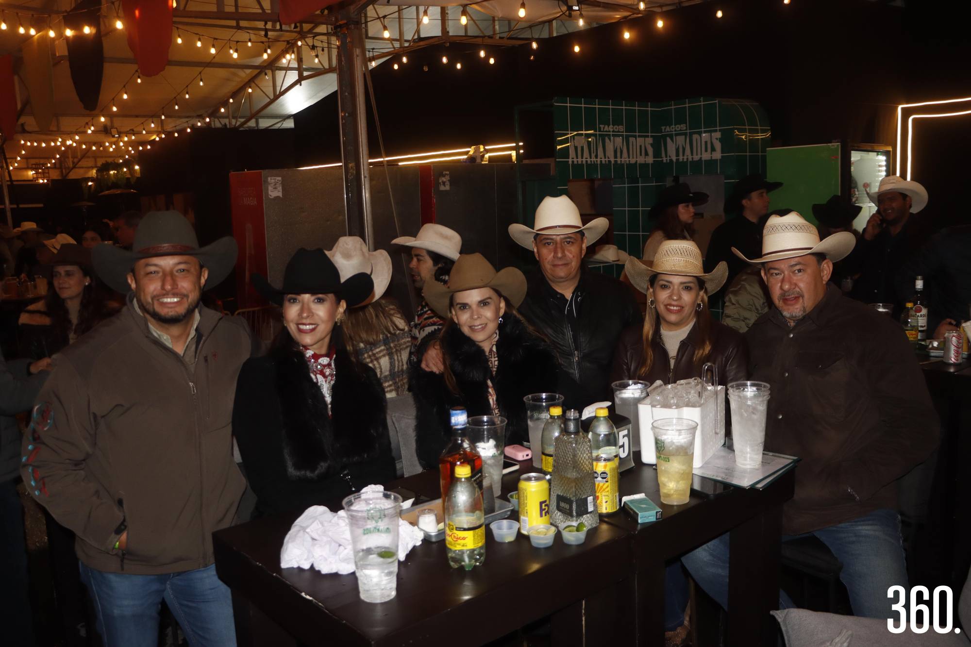 $!Franco Alcalá, Brenda Guajardo, Sofía Chaires, Rolando Cervera, Monica Salinas y Alberto Valdés.