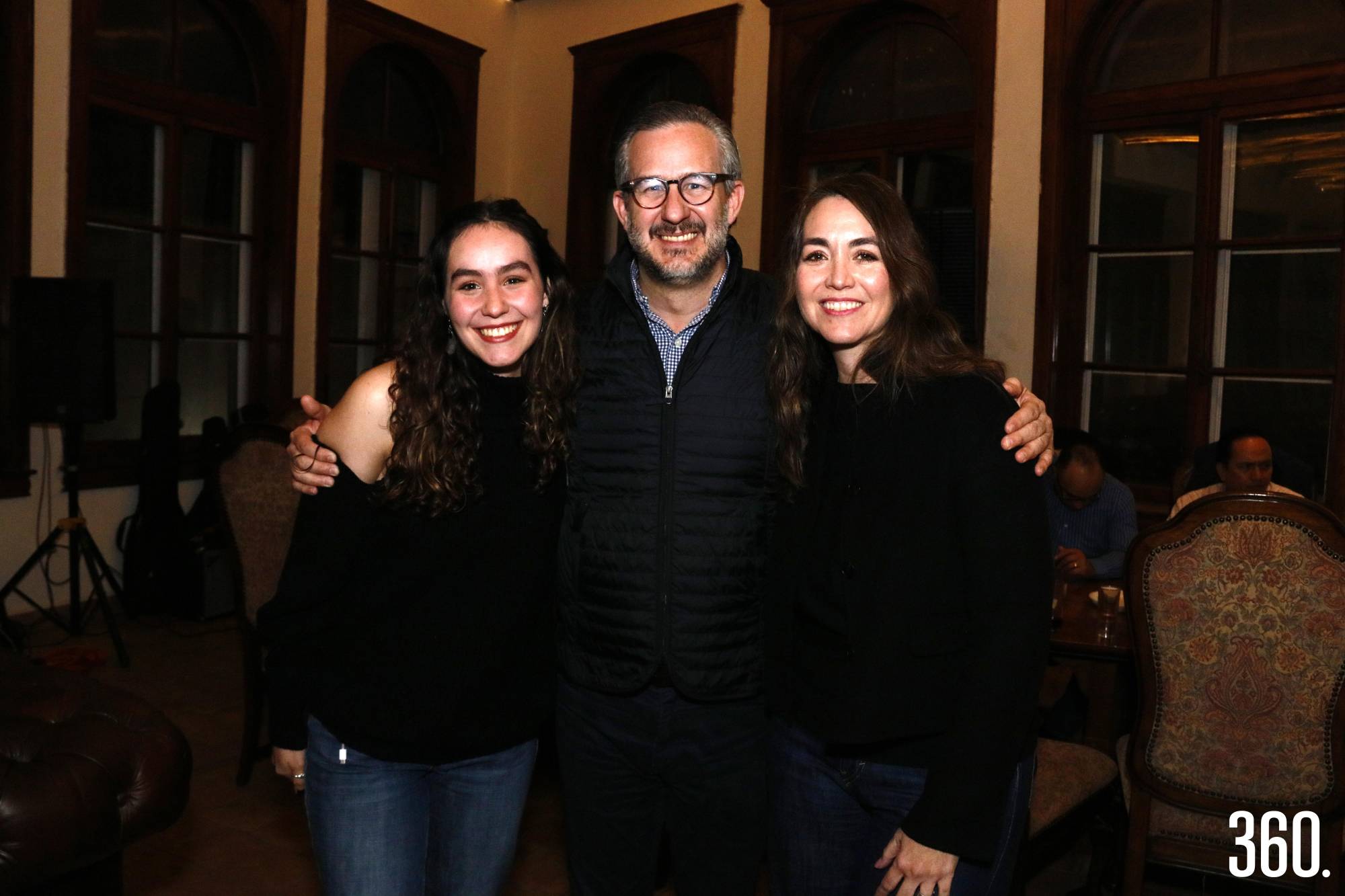 $!Ángela y Emanuel Garza acompañados por Ana Celia Aguirre.