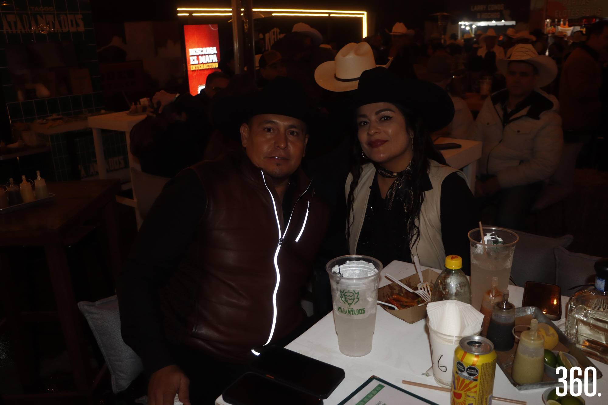 $!Carlos Coss y Susana Betancourt.