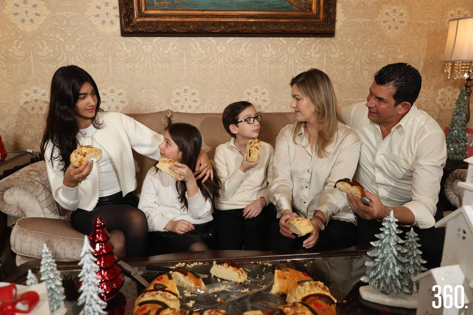 $!Unidos en familia, celebraron una fecha especial que fortalece los lazos y crea recuerdos para toda la vida.