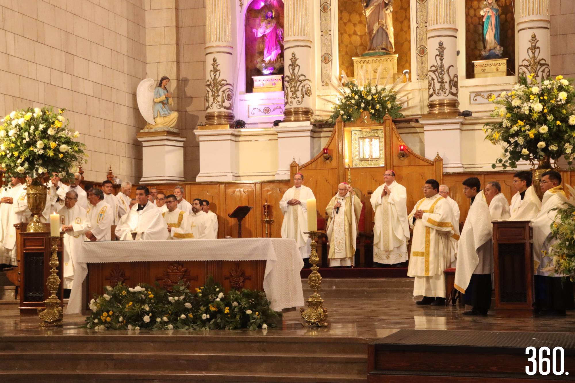 $!La eucaristía reunió a fieles y sacerdotes en oración y alegría.