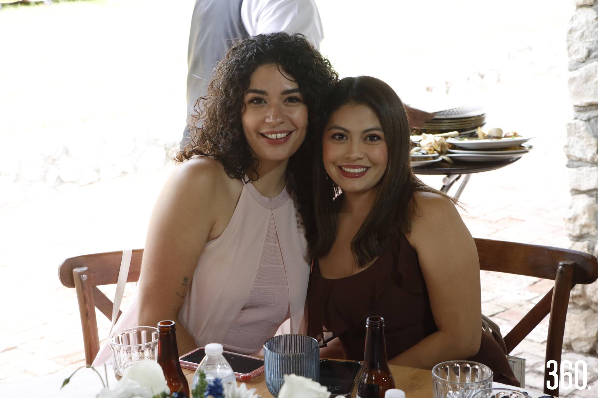 $!Regina Cárdenas y Greta Revilla.