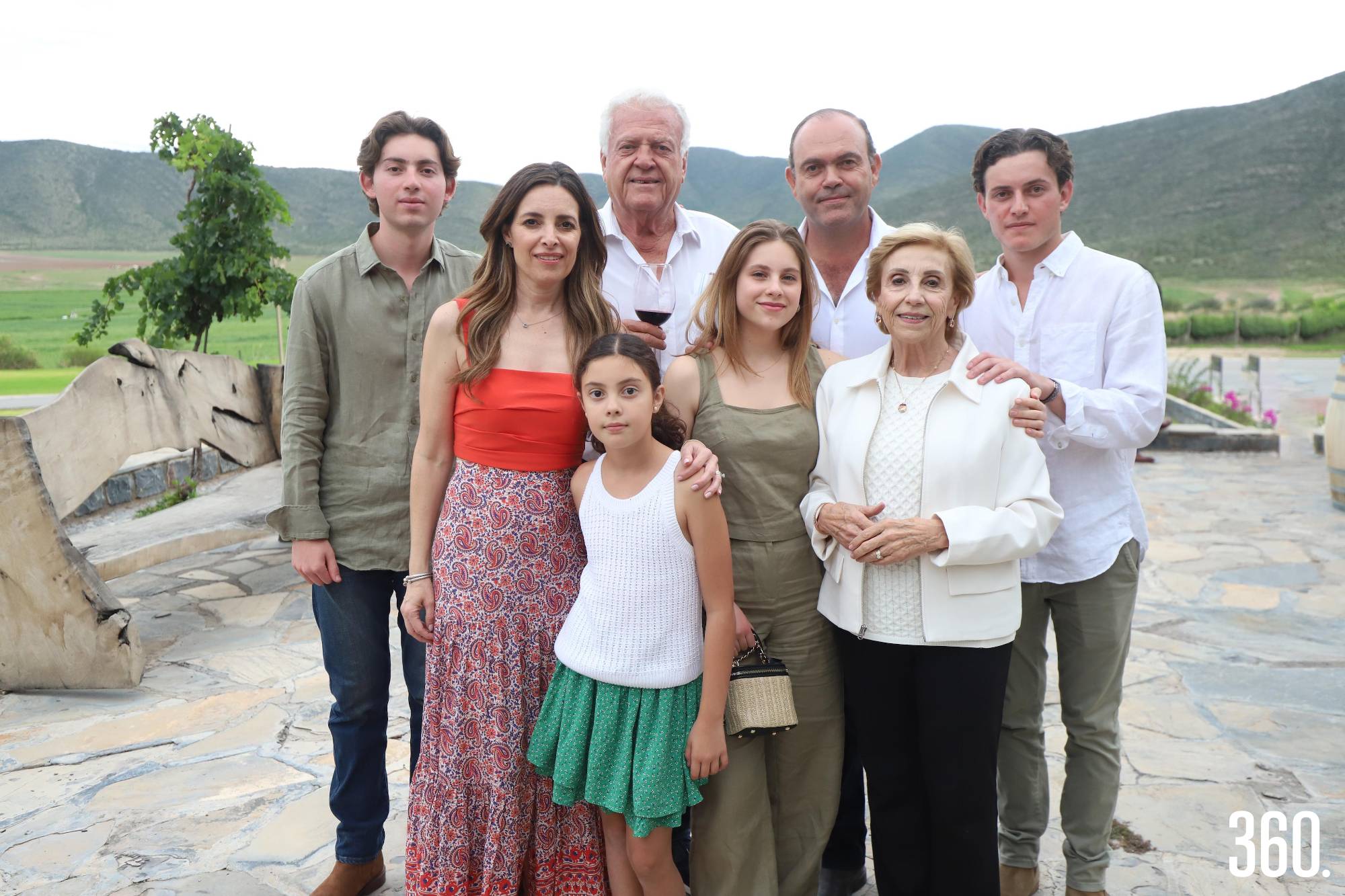 $!Familia Mendel Cepeda acompañados por Arturo Mendel y Malena Cordero.