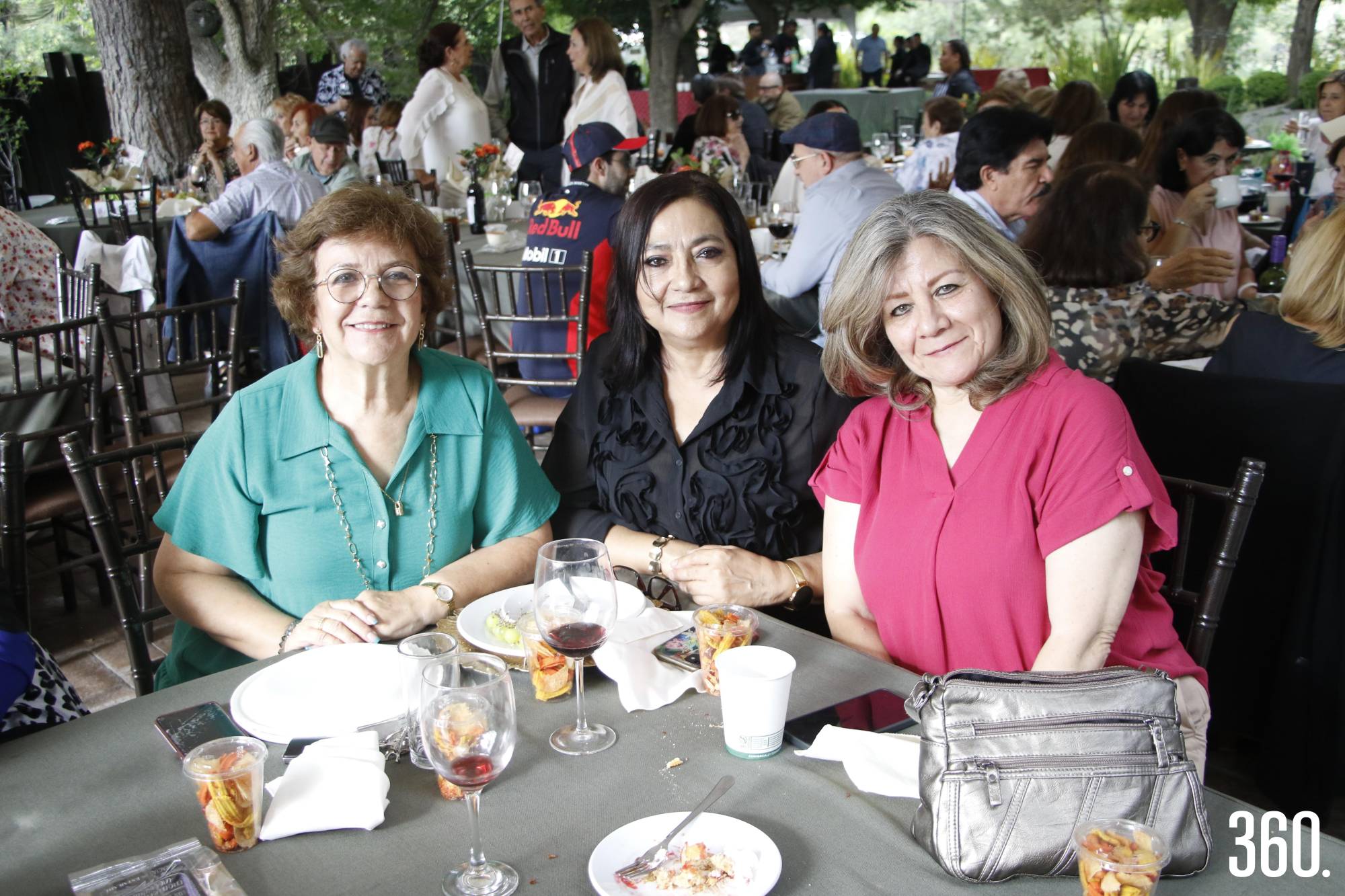 $!Adriana Bustamante, Amalia Ramírez y Norma Bustamante.