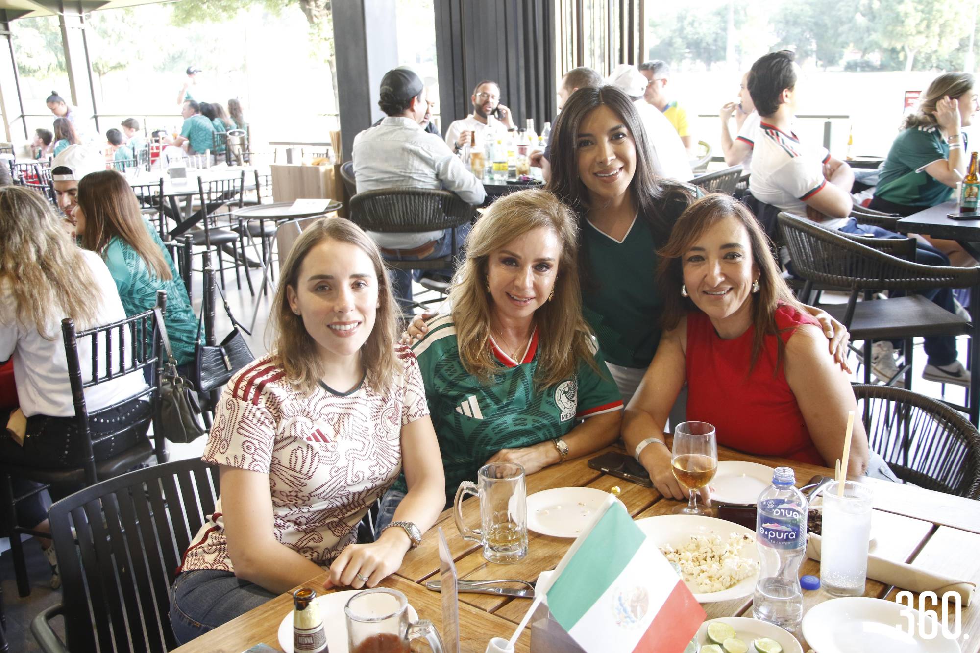 $!Estefanía Elizondo, Bety Valdés, Gabriela Dainitín y Gaby Ribé.