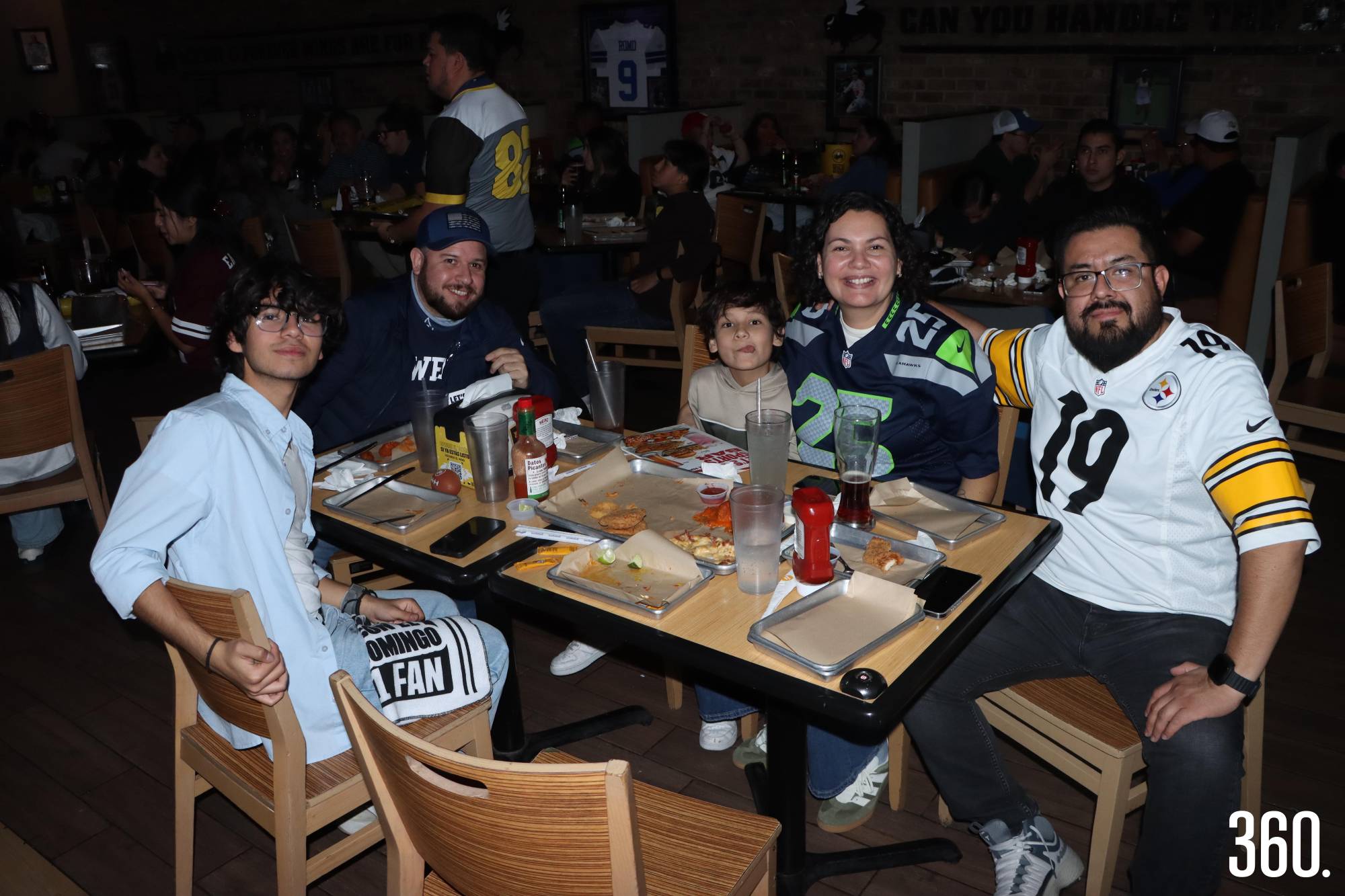 $!Leonardo Garcia, Alejandro González, Mario Machiavelo, Regina Machiavelo y Eduardo Márquez.