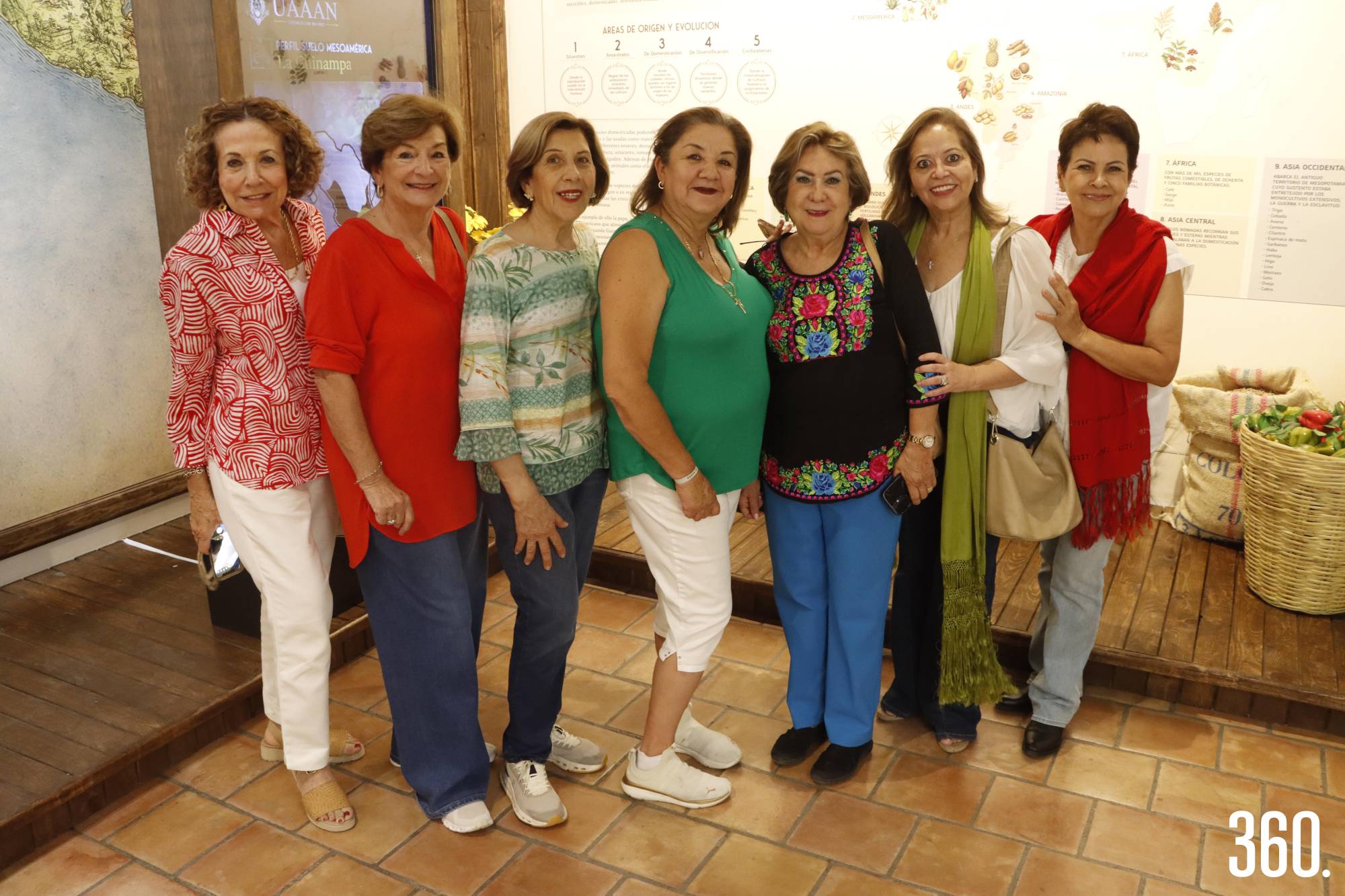 $!Youmna Kallab, Lupita Villarreal, Celia Rodríguez, Juanita Morales, Myrna Garza, Ileana Melo de de las Fuentes y Juanita Magallanes.