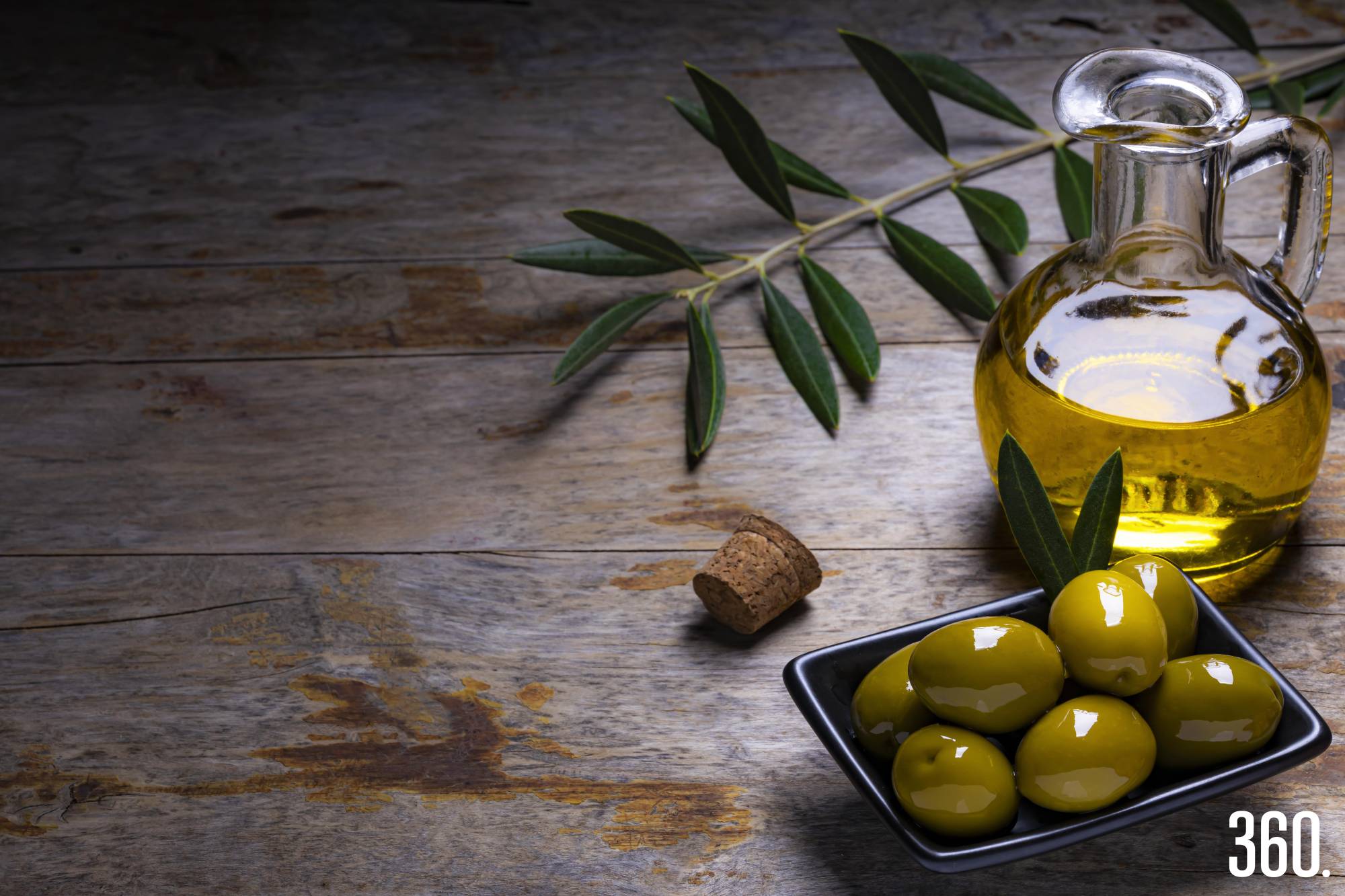 $!Mítico y milenario, el olivo ha acompañado al ser humano desde sus orígenes; hoy, reina en la cocina saludable y en la historia cultural.