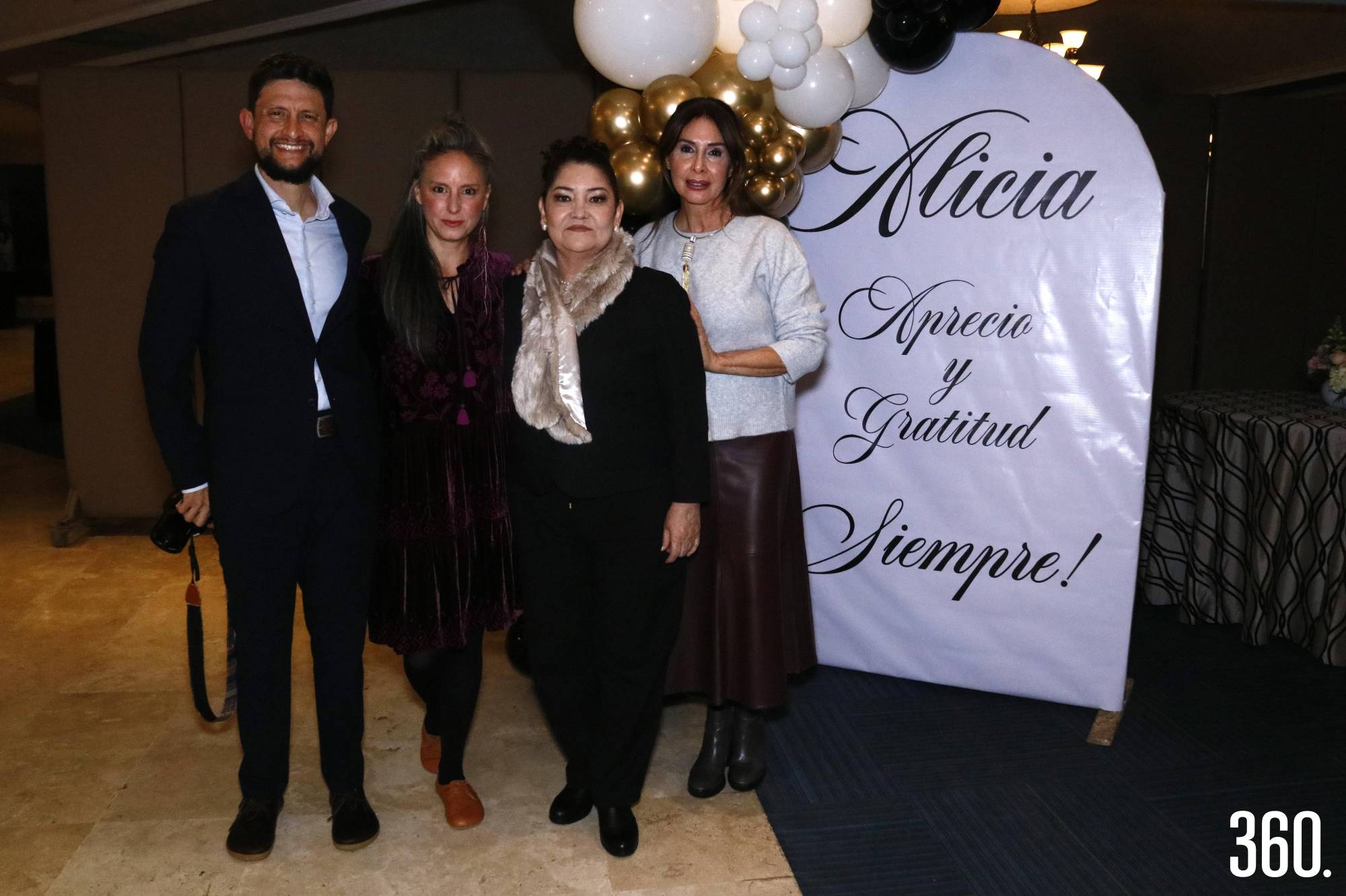 $!Oliver y Kimy Dewy, Alicia Nuncio y Nora Charles.