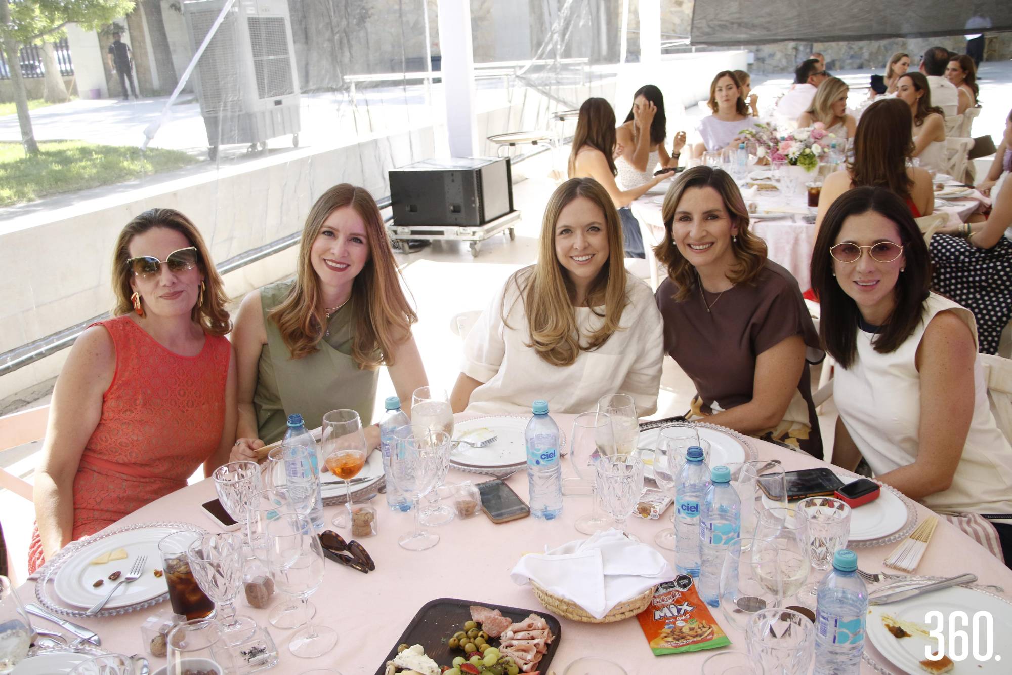 $!Elvira Musa, Rocío y Diana Castro, Patty Elizondo y Julissa Chávez.