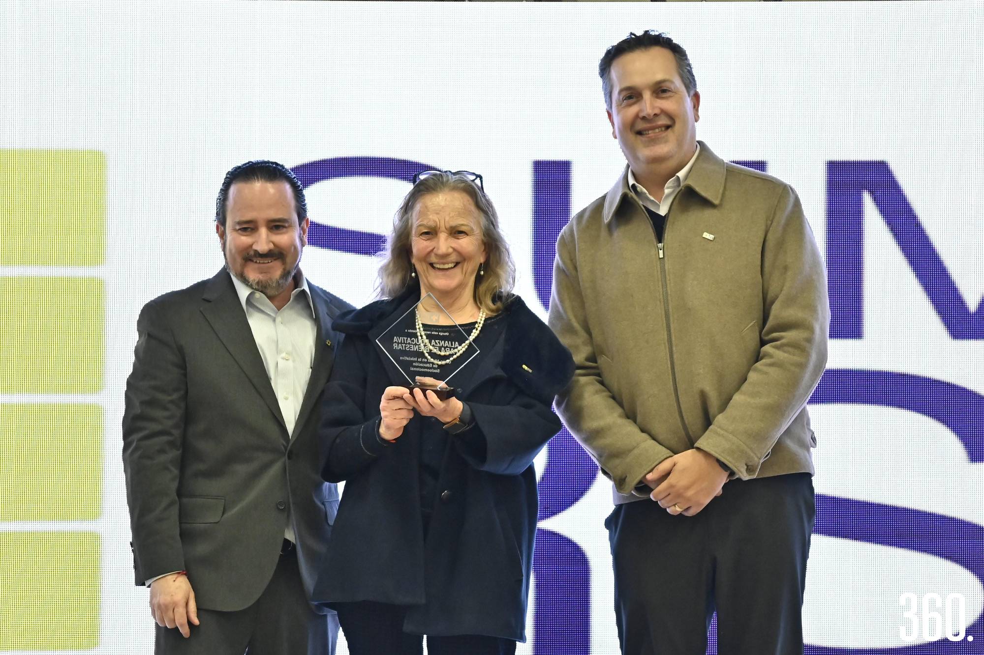 $!Reconocimiento a Alianza Educativa.