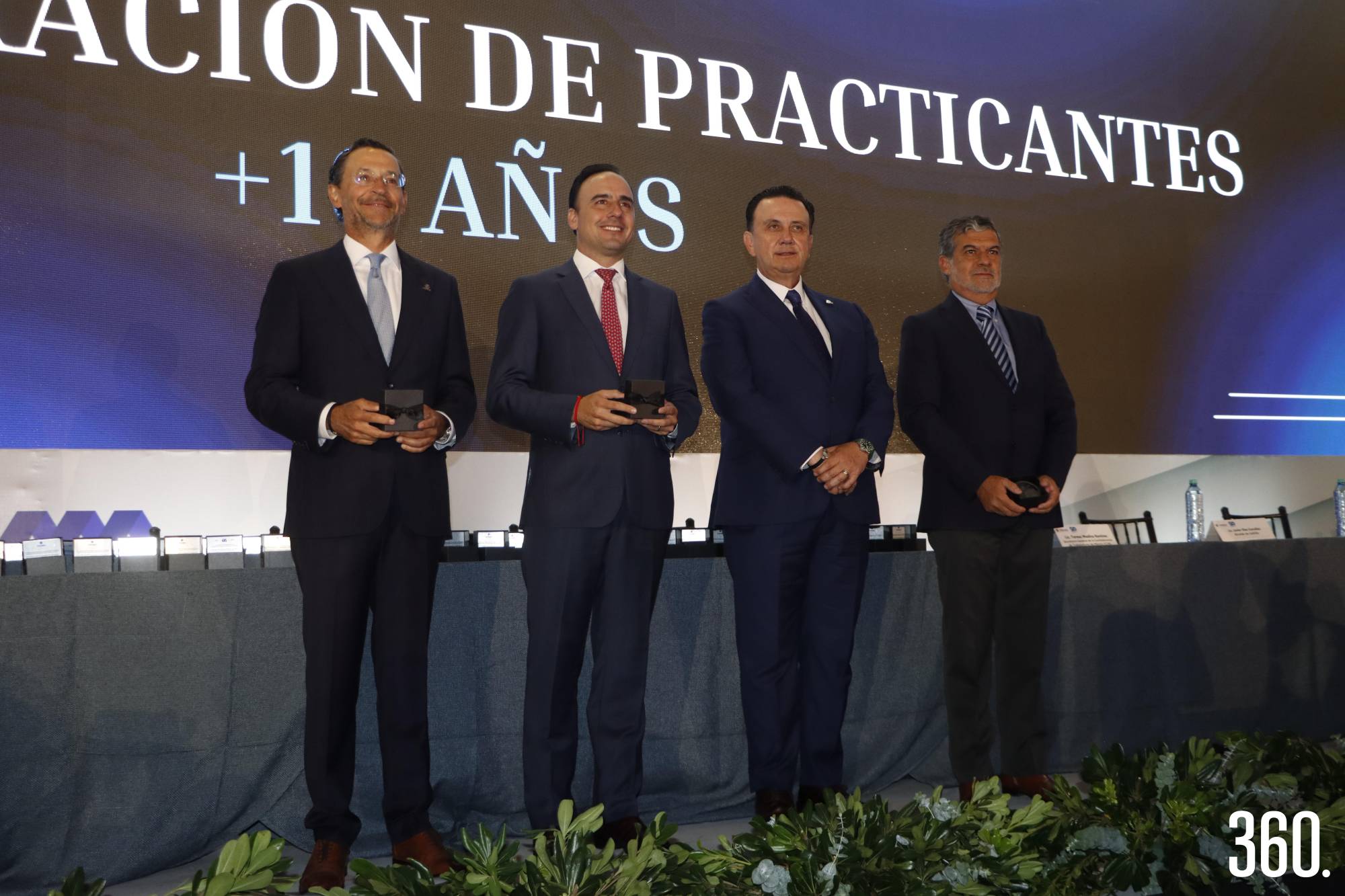$!Reconocimiento a la Administración de practicantes, con la presencia del gobernador, Manolo Jiménez.