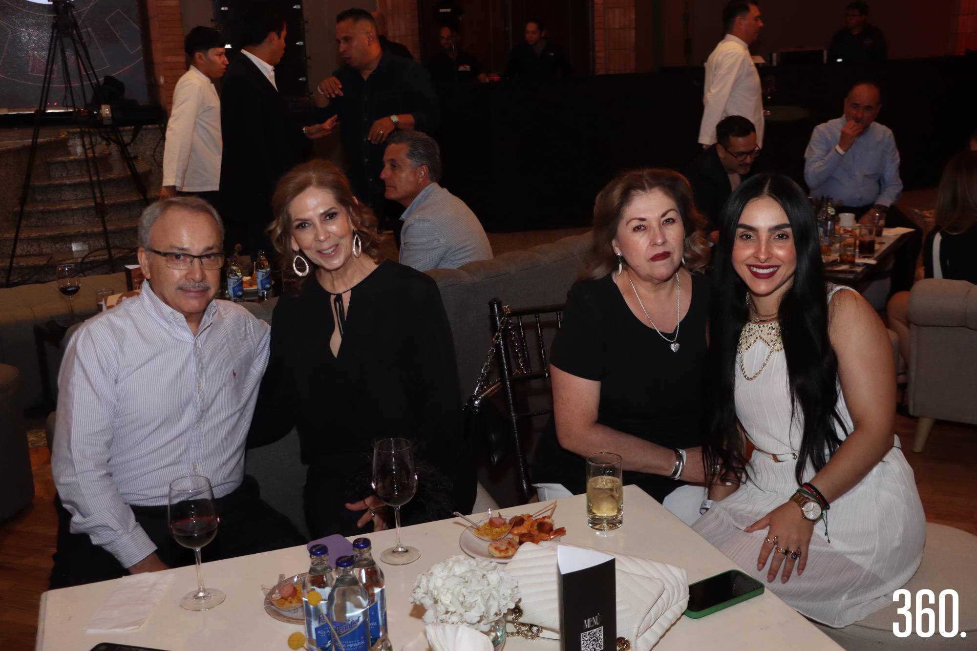 $!Gilberto Hernández, Sacramento Velázquez, Mayra Hernández y Margarita Villagrana.