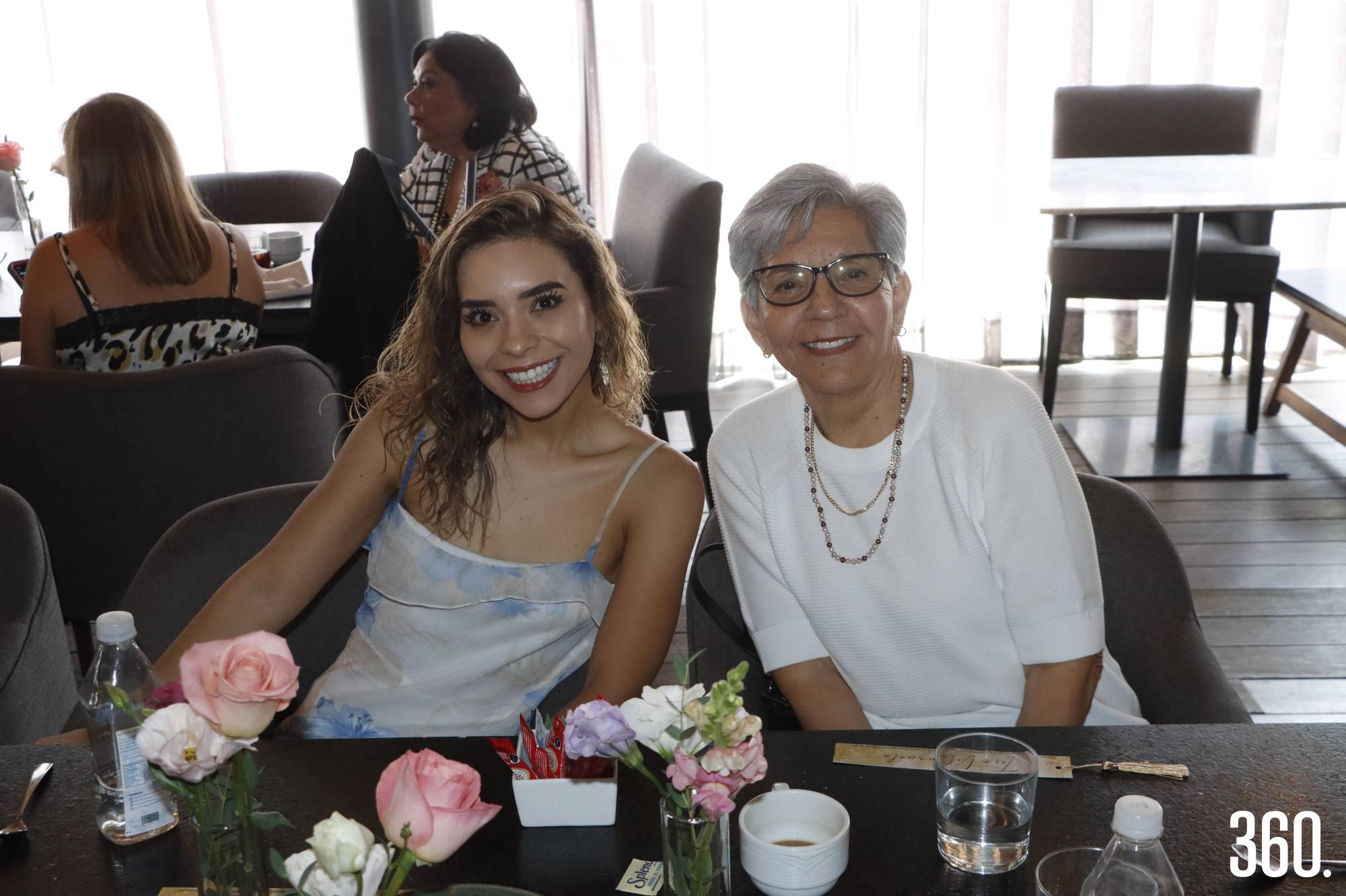 $!Tere y Adriana Valenzuela.