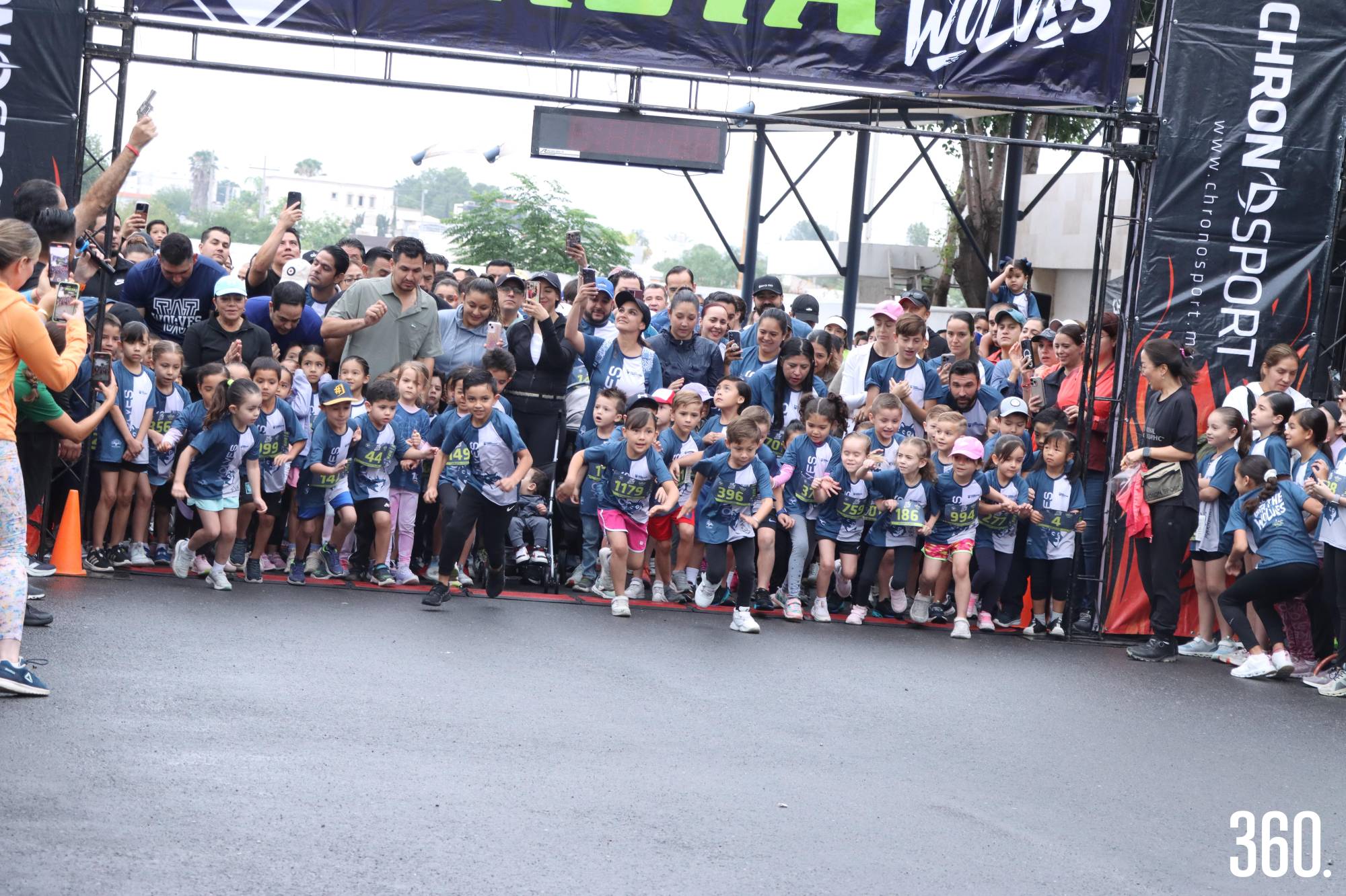 $!Con gran entusiasmo y espíritu de convivencia, la comunidad del Colegio Americano de Saltillo disfrutó una nueva edición de la tradicional COLAM Run, seguida de una colorida kermés para toda la familia.