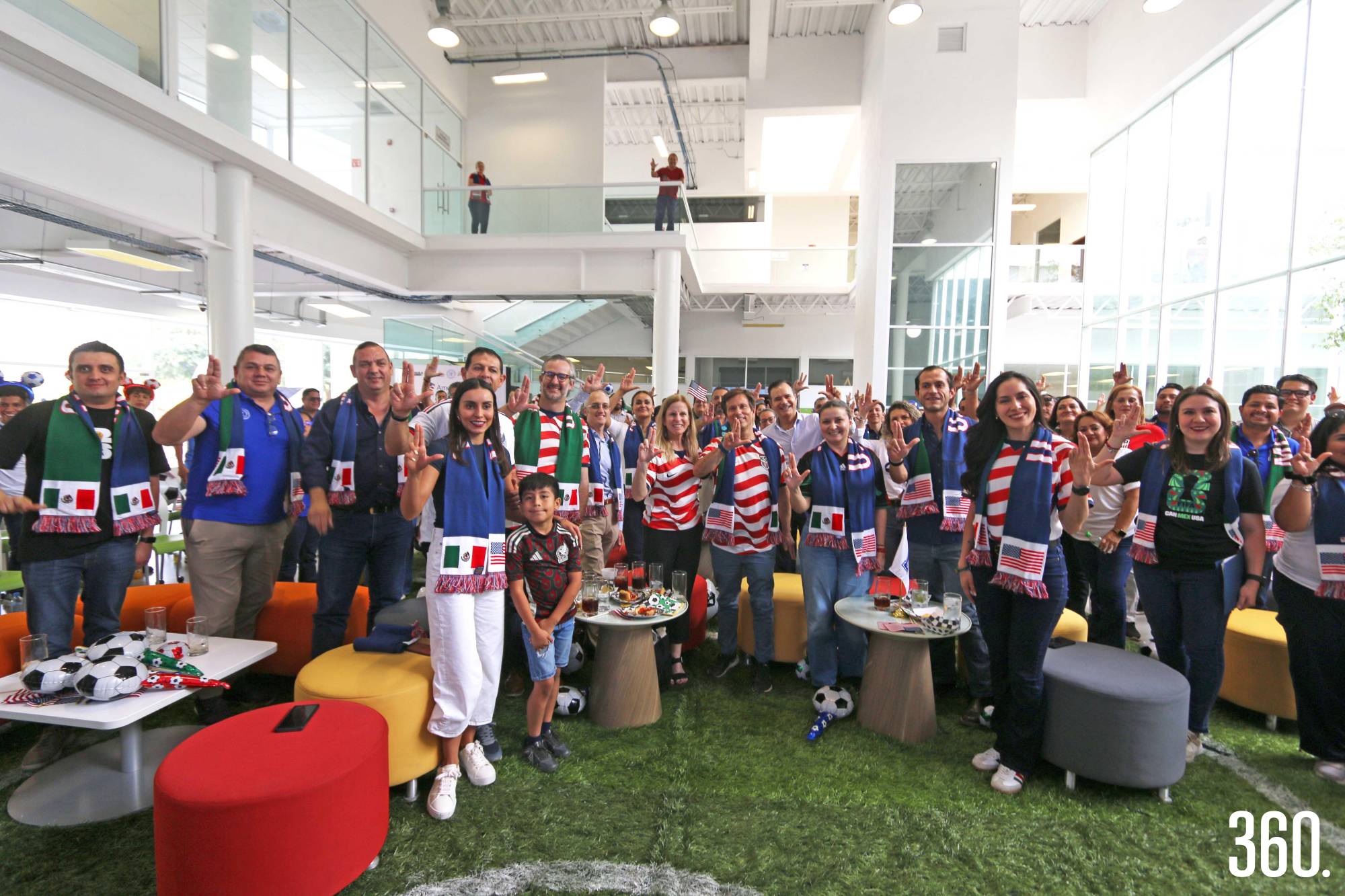$!La transmisión del encuentro entre Estados Unidos y Australia reunió a la comunidad universitaria en una jornada de convivencia, intercambio cultural y celebración del deporte.