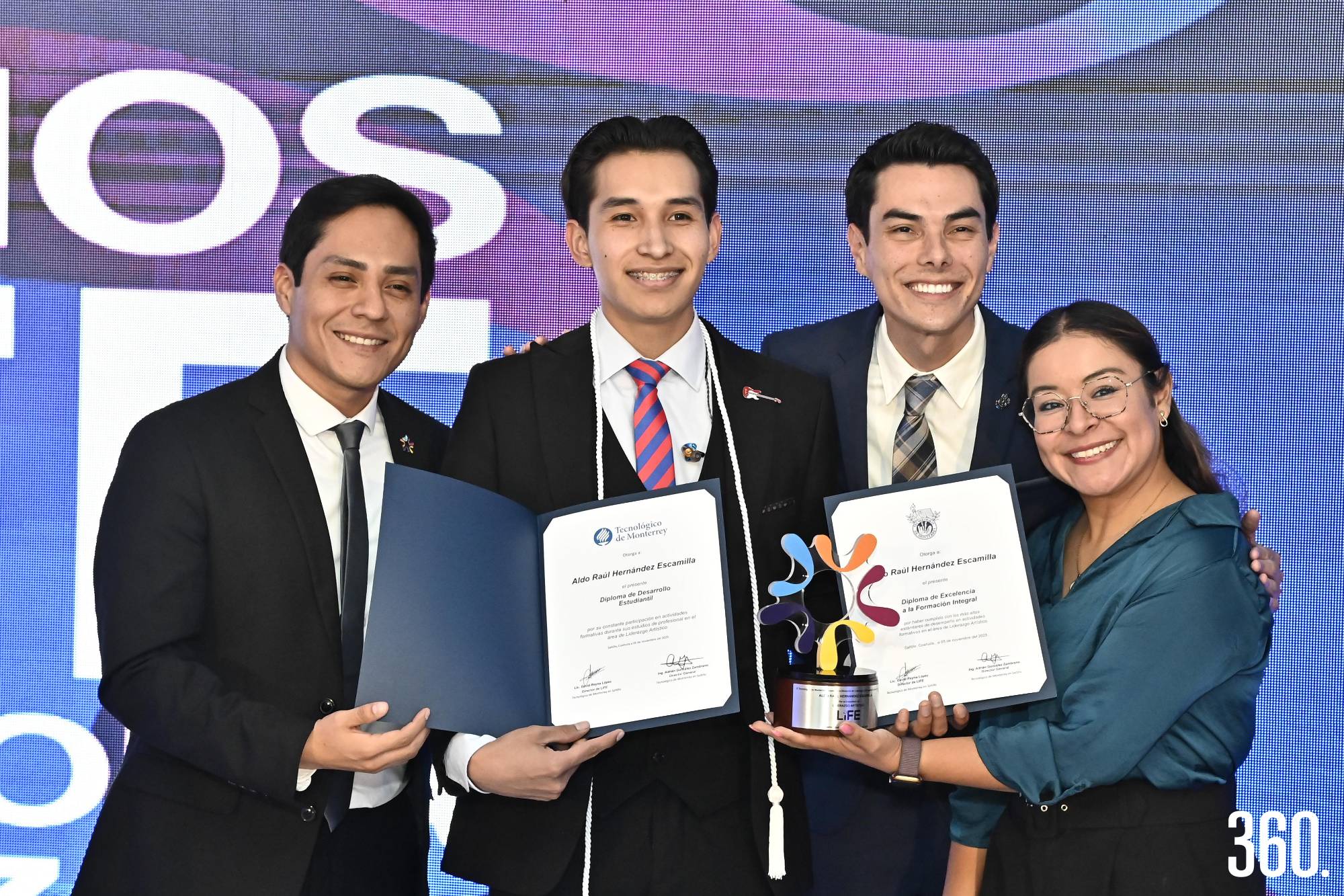 $!Raúl Hernández Escamilla, ganador del Premio LiFE.