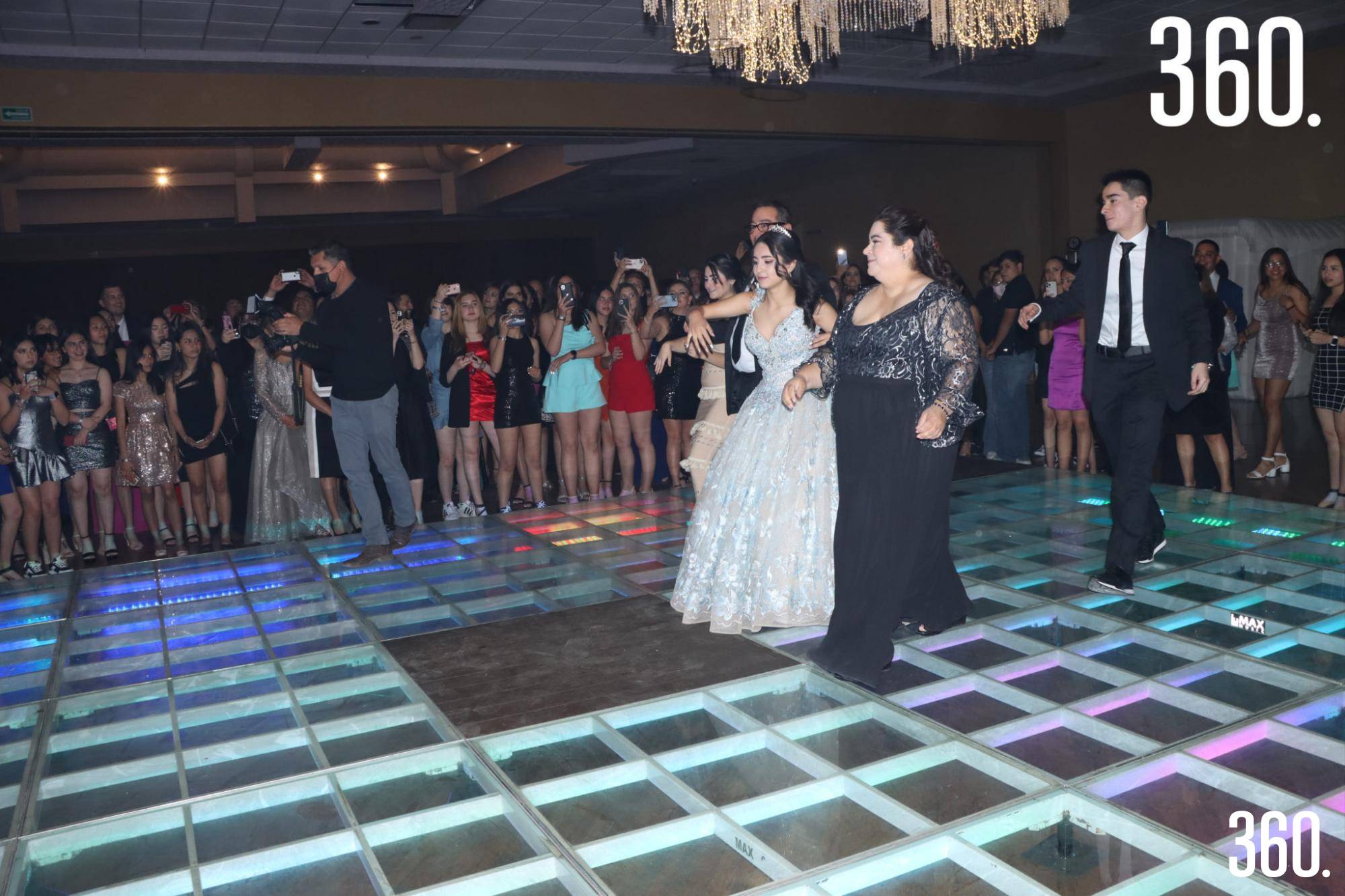 $!Momentos durante la fiesta.