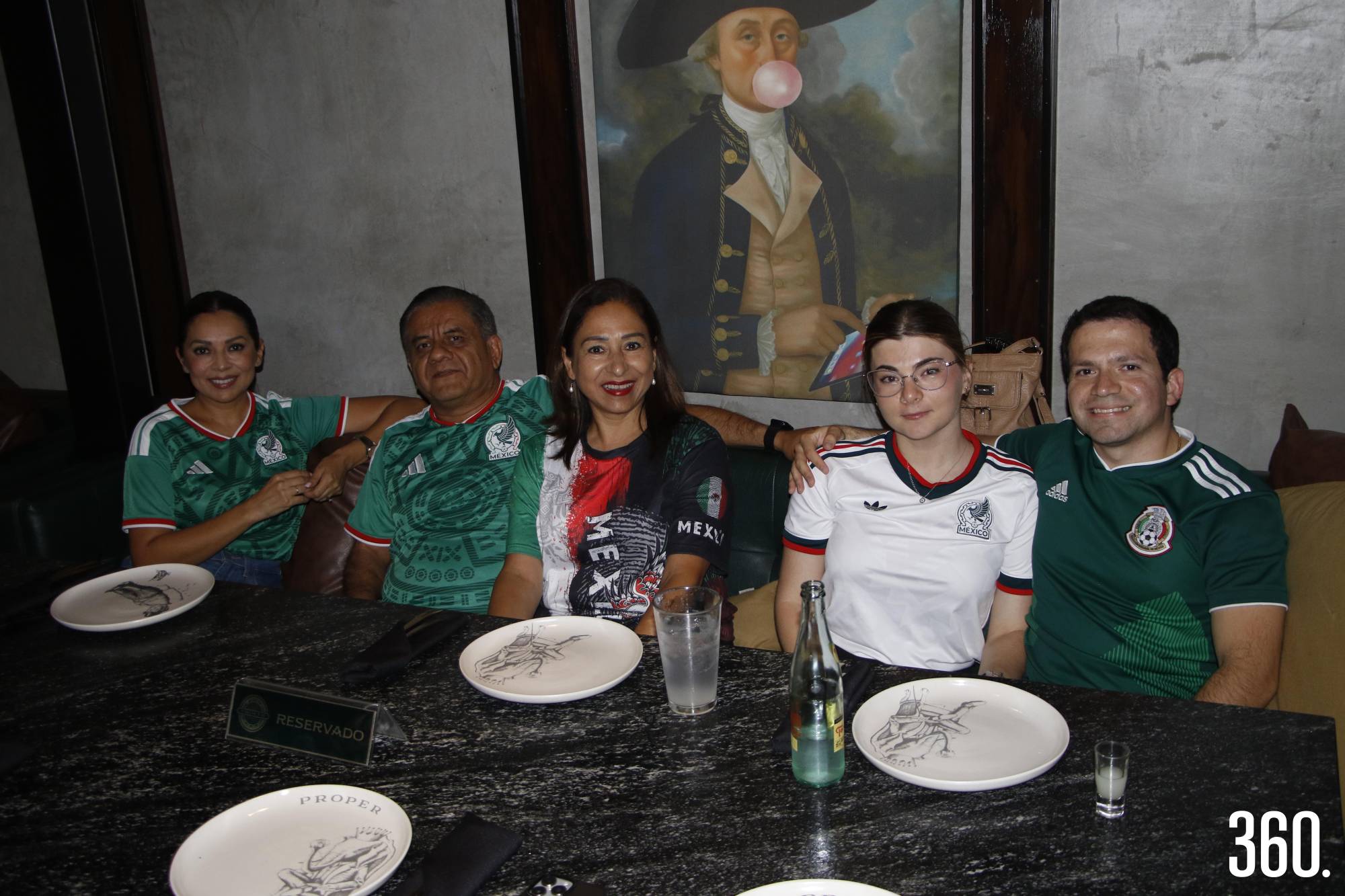 $!Brenda Ávalos, Urbano Flores, Graciela Hernández, Alina de Carrales y Luis Carrales.